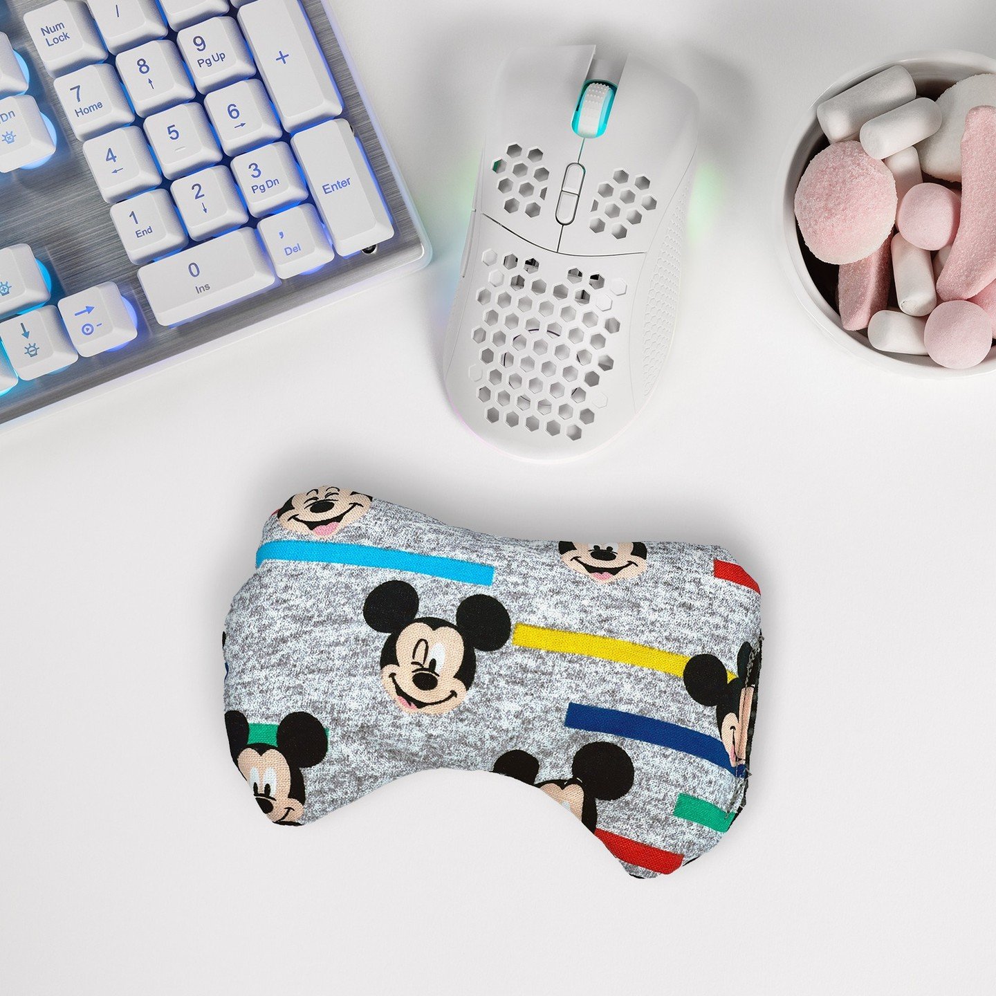 At the computer all day? Avid gamer? Are you taking care of yourself? These little wrist cushion make all the difference, giving support and comfort for work or gaming! Click the link in our bio to check out the collection on Etsy!
.
.
.
#etsyshop #e