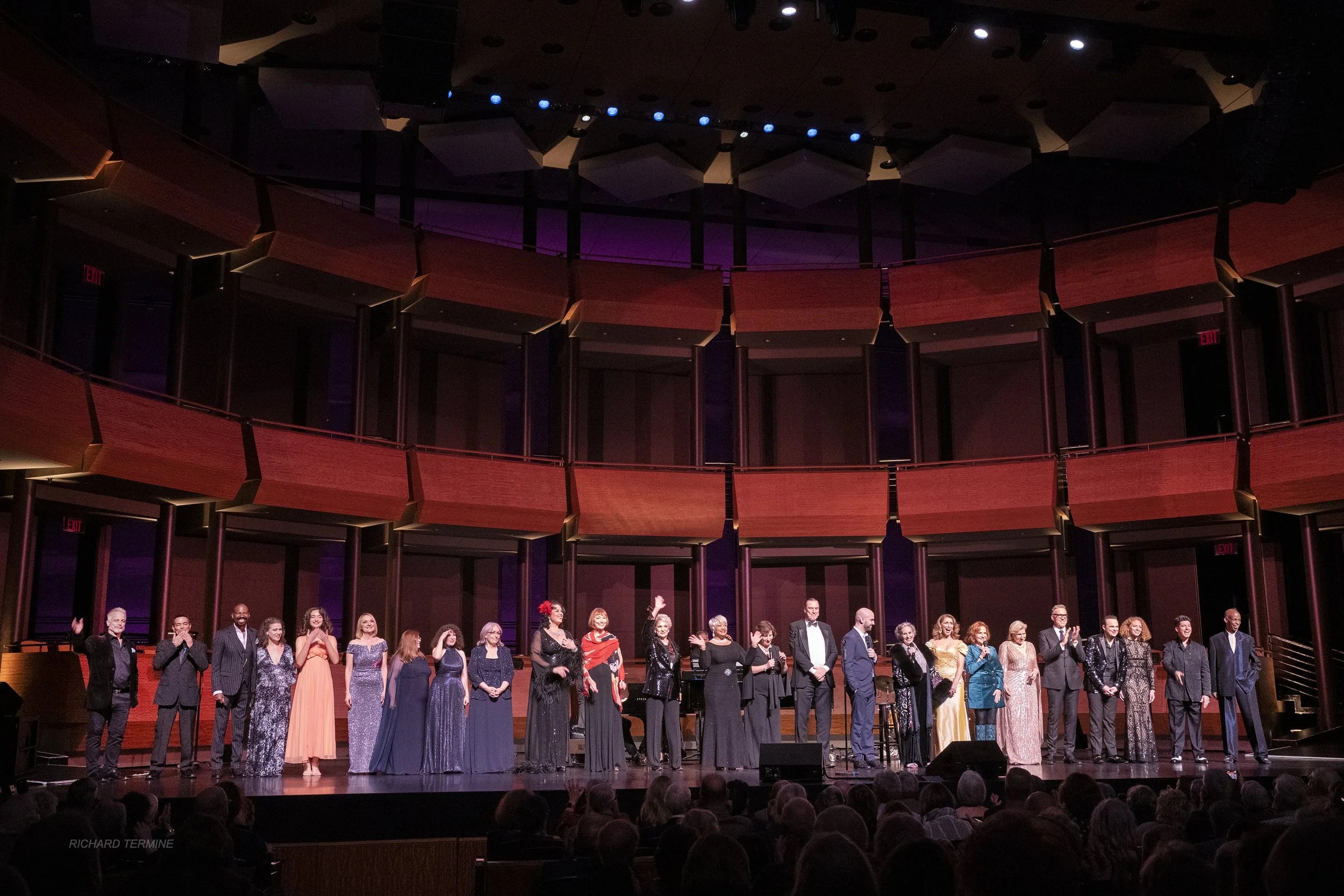 2022 New York Cabaret Convention cast of Look to The Rainbow: The Songs of Yip Harburg (photo by Richard Termine)