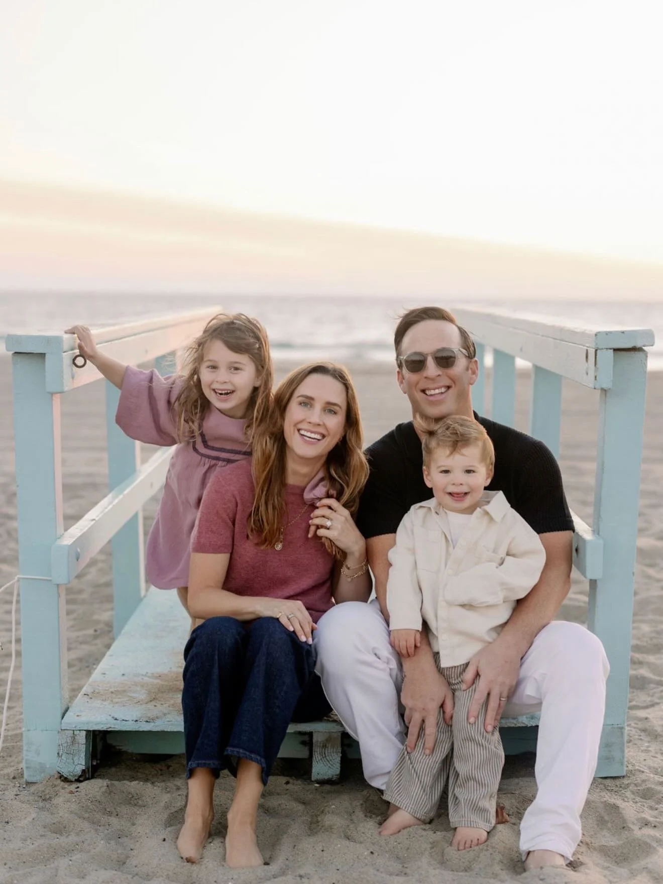 Trading busy holiday calendars for bare feet and belly laughs.
Proof that the best traditions are sometimes the simplest ones
.
.
.
#stephanielorenphotography #losangelesphotograher #losangelesfamilyphotographer
