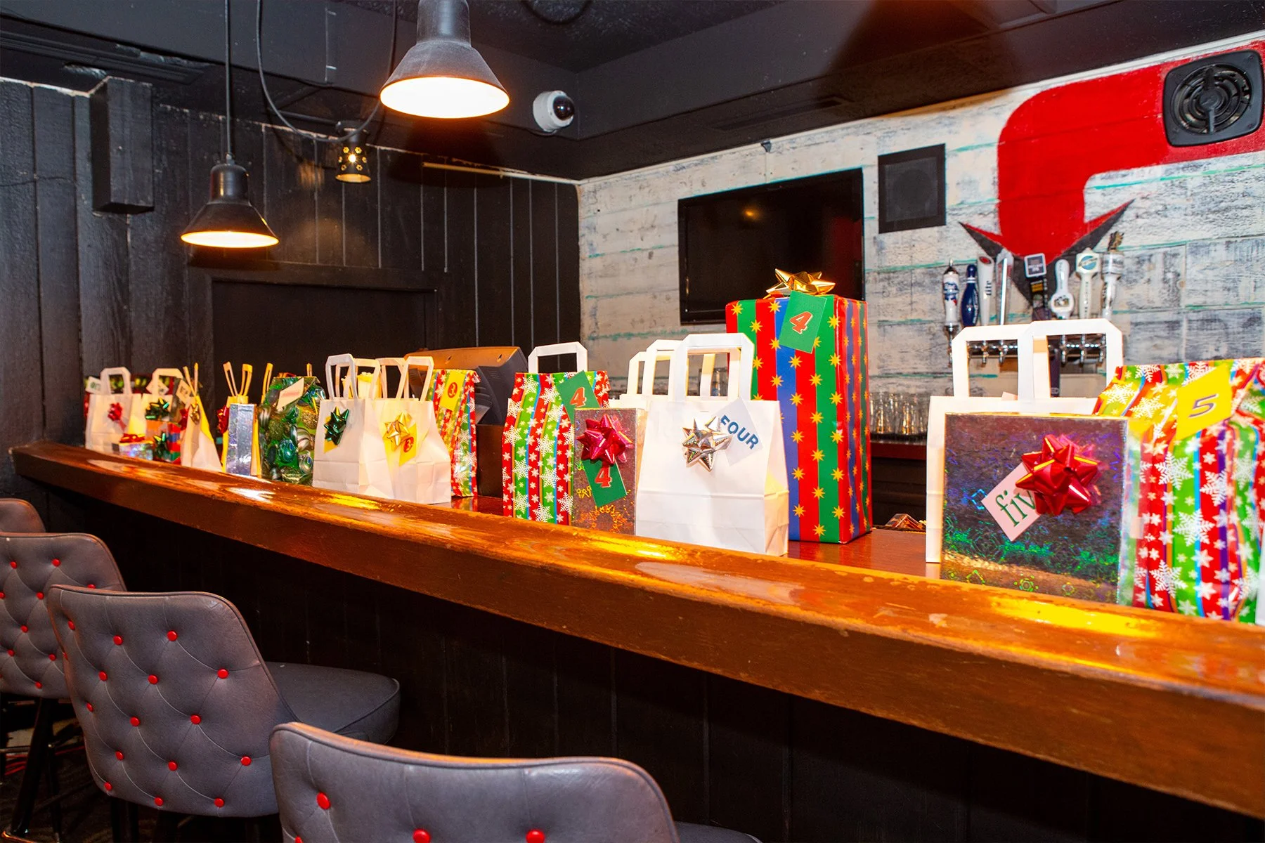 HD_Holiday-Party_2023_Venue_Door-Prize-Wheel_Gifts_CA.jpg