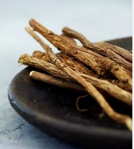 Advantages of Adding Licorice to Your Skincare Regimen