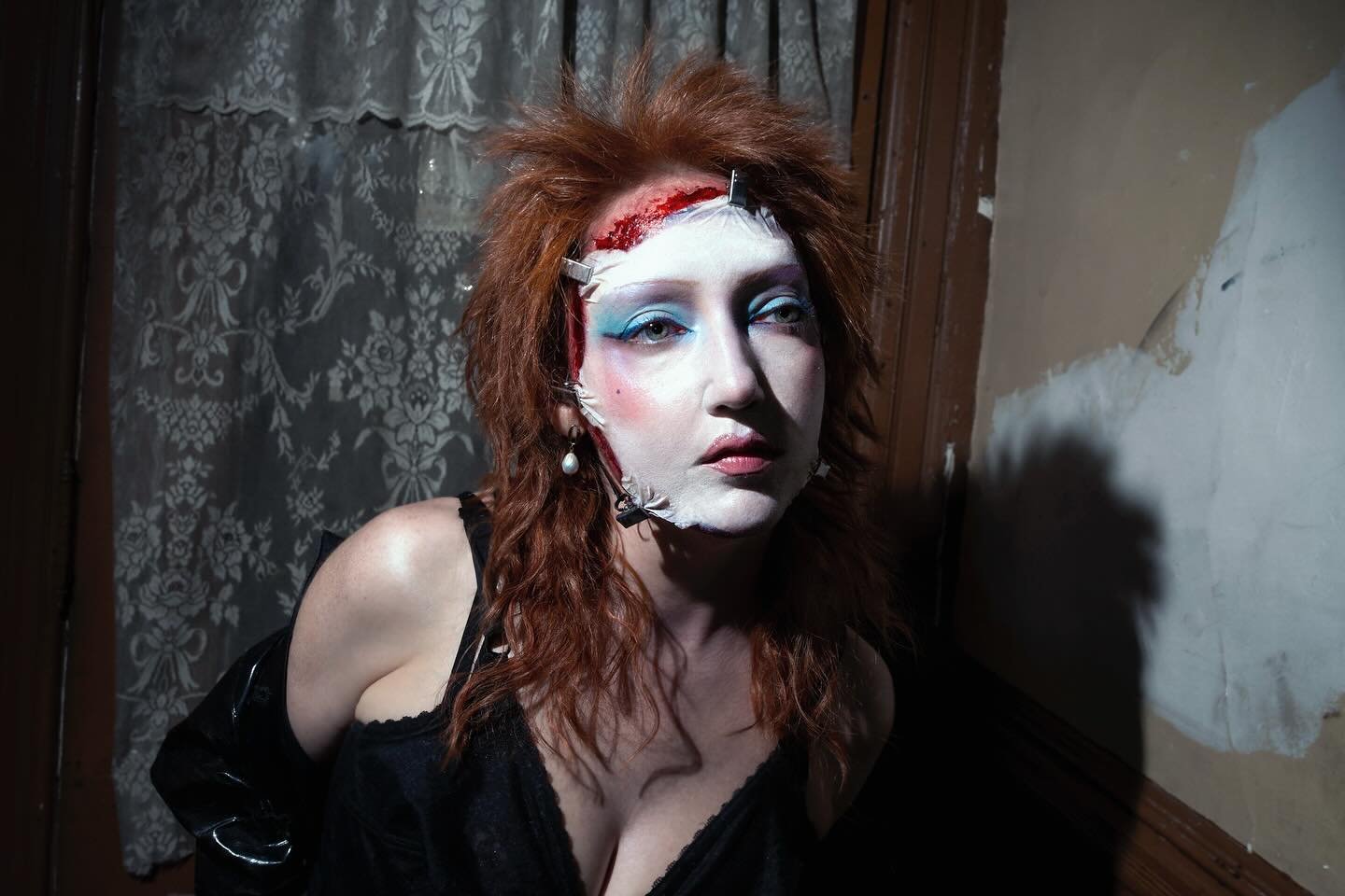 Another day, another chance to serve face 🎭 

Photos taken by beloved @orograph 
Wig by @isaacdavidsonhair