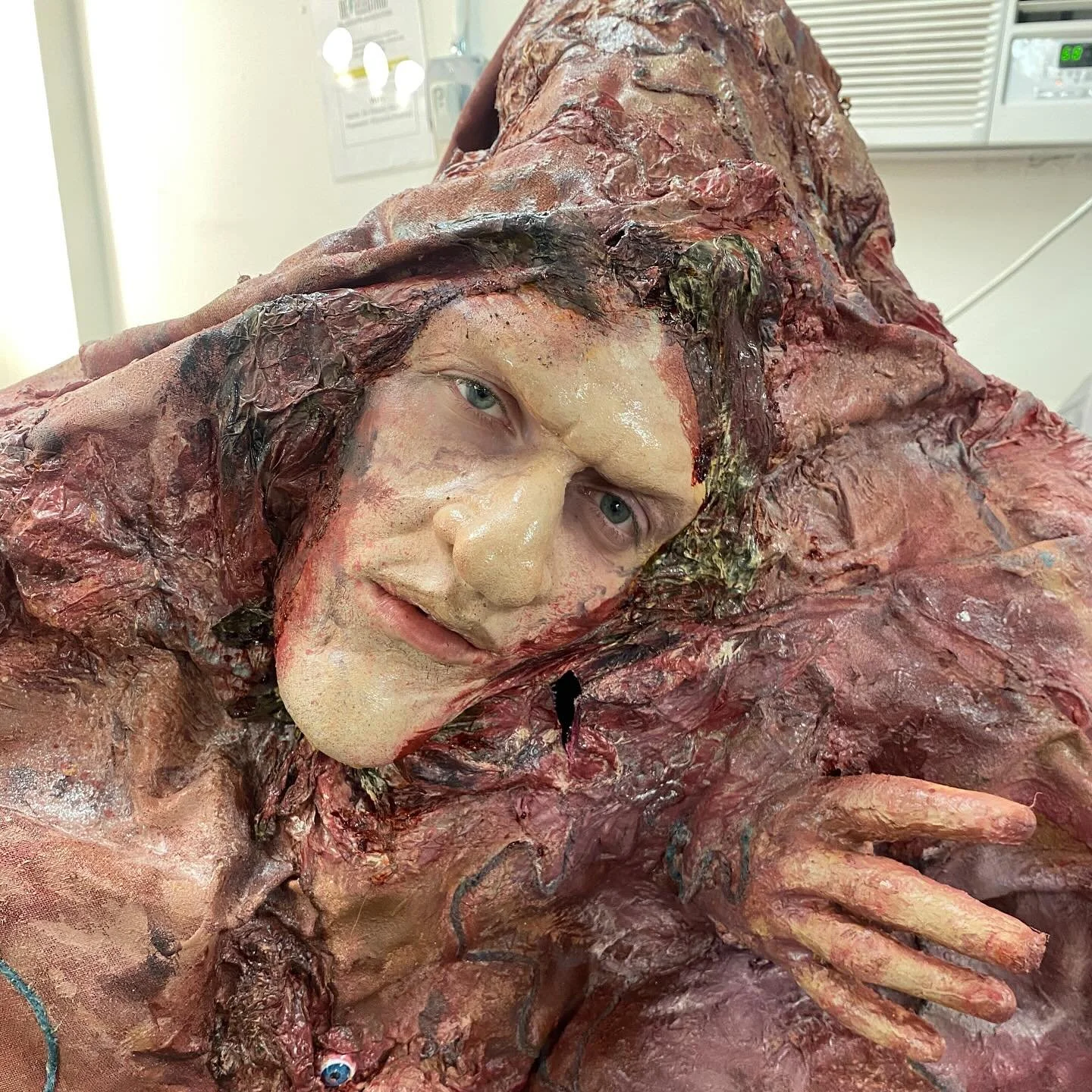 Makeup is a feeling 🌸

forthcoming project with @i.mm0rt4l 
assisted by @sterlingtullnyc @arielleazymuth