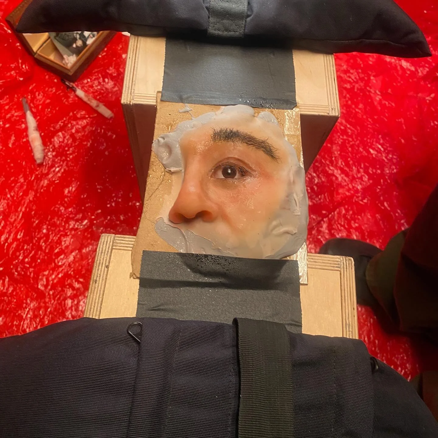 👁️👄👁️Bulging eyeball rig and set of eyes made for a horror short last month &hellip;I&rsquo;ve never made something like this before so it took some figuring out. I created the likeness of @yellowtechnica in silicone and with some hair work. After