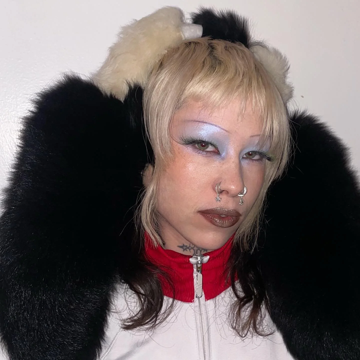 Frost maiden @cheekymaa ❄️🌬️ 
using @stilacosmetics