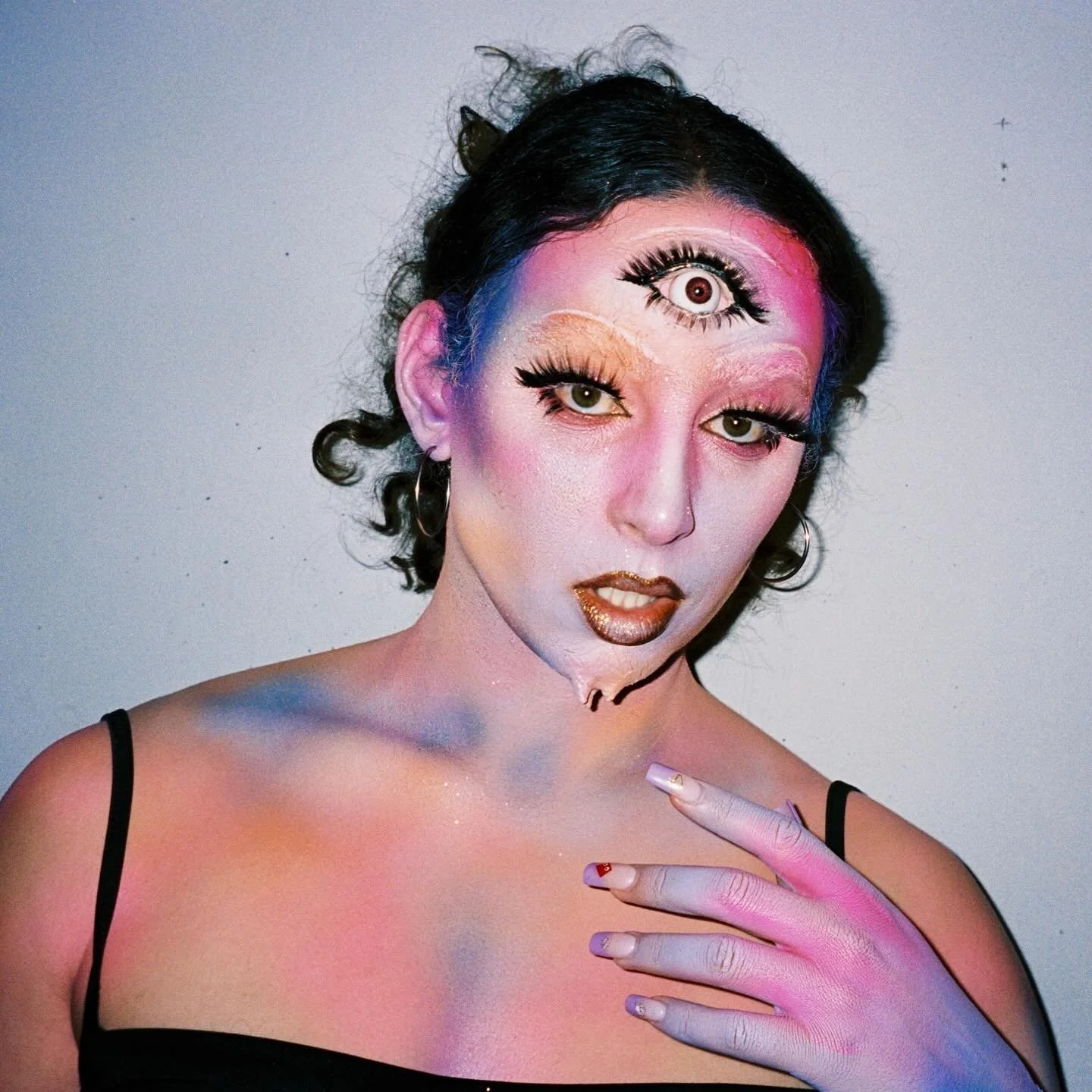 Soft glam, hard truths 👁️🩷 @marleyismarley
