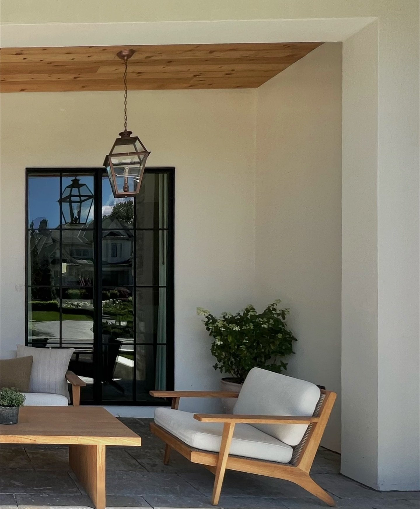 A pretty front porch set up for your Friday afternoon.