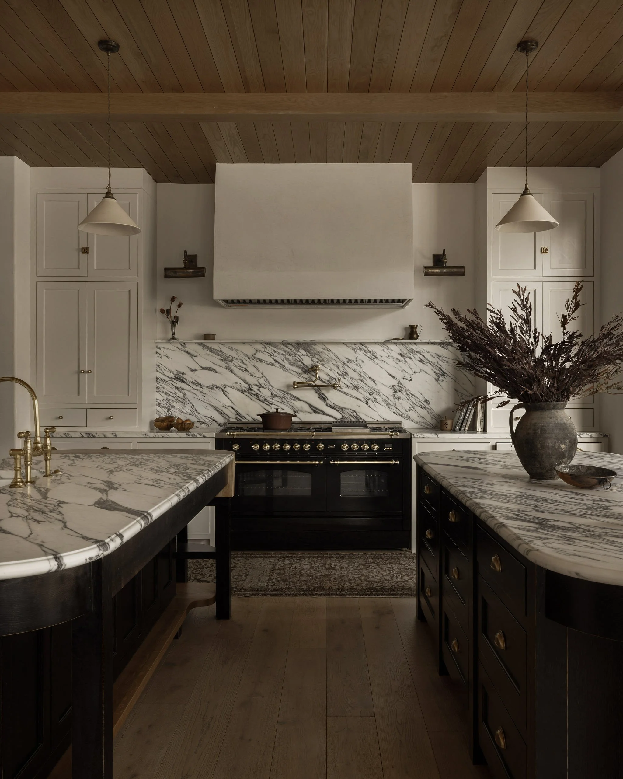 BerkshireEuro-125-Edit-Edit (1).jpg