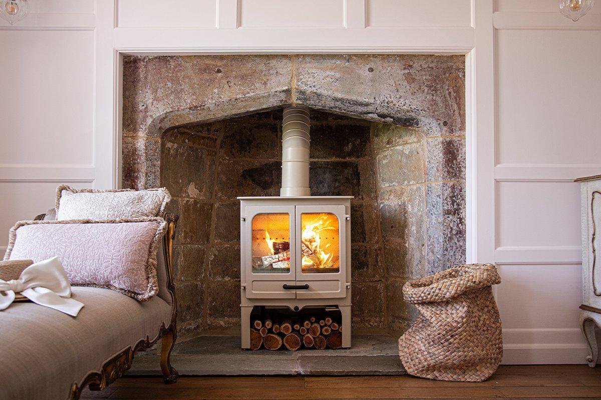 Charnwood-Island-2-Wood-Burning-Stove-Charnwood-Stoves-3_2000x.jpeg