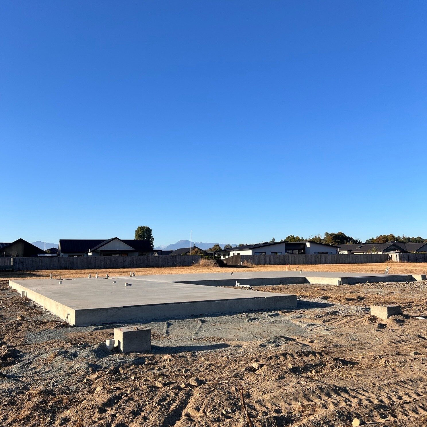 We have a slab poured at 30 Wakanini Place, Mapua. 🥳We can't wait to see this build come to life, the aesthetic is a beautiful coastal home with a light &amp; bright colour scheme 🧡