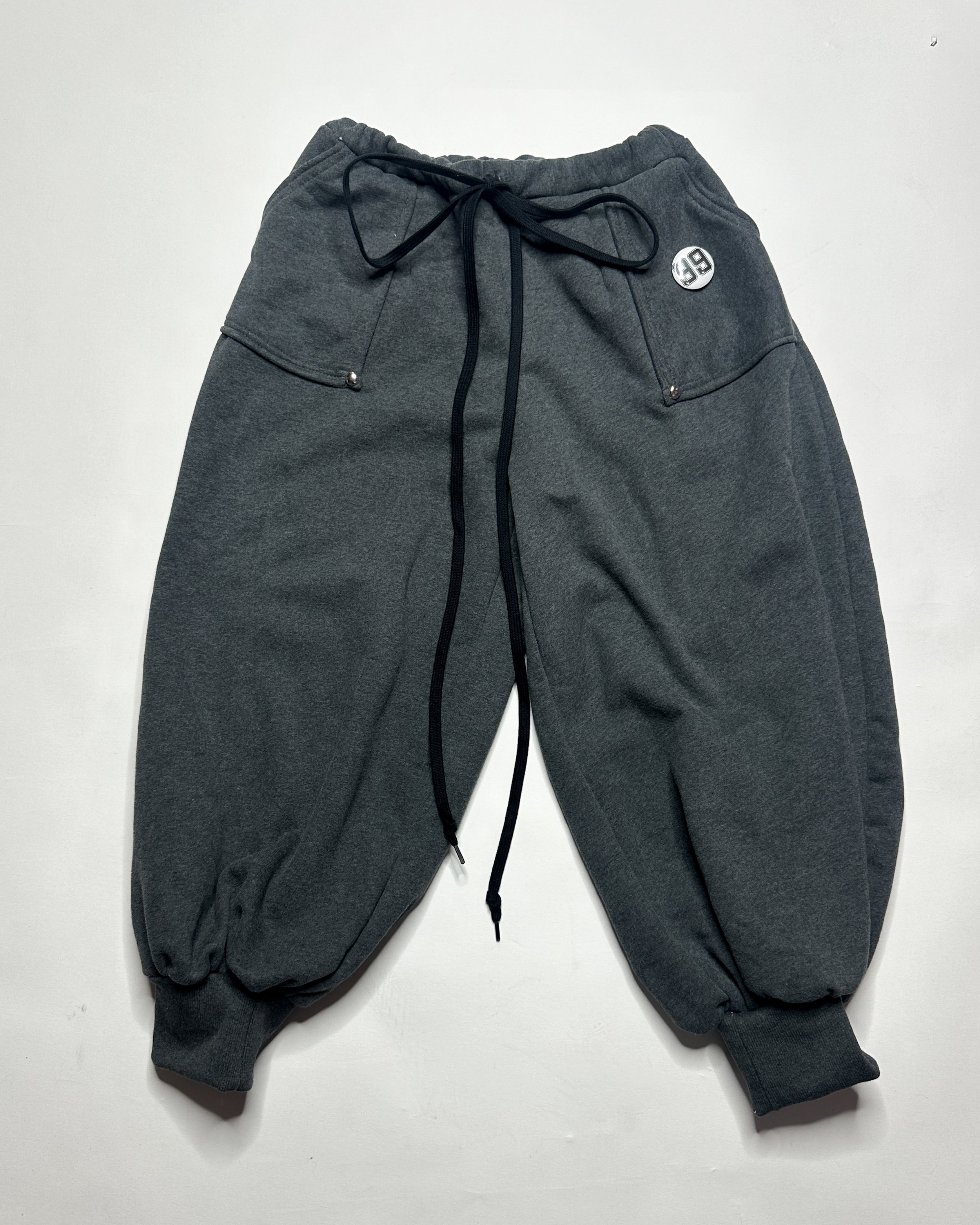 flat front bow.jpg