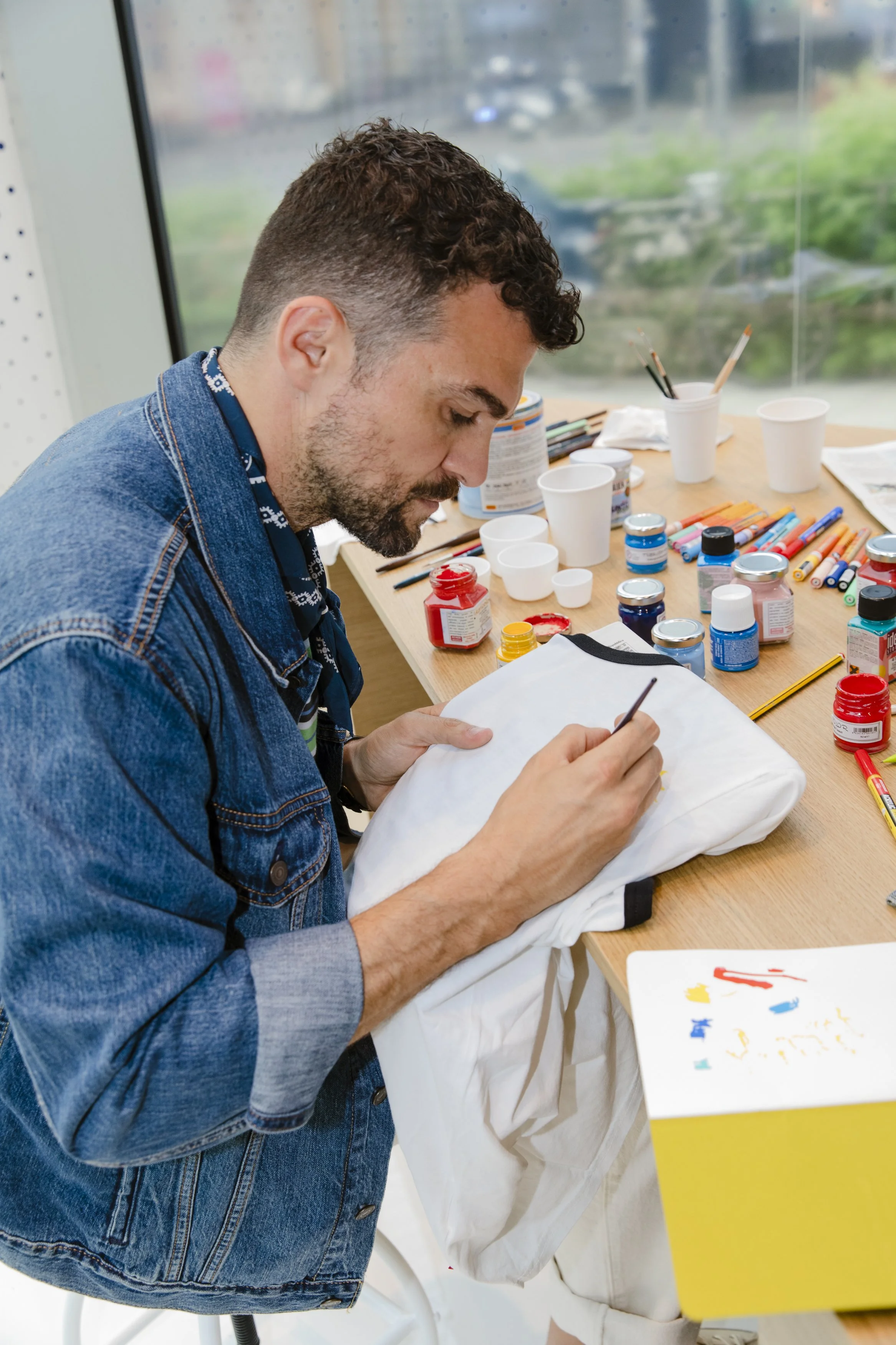 LEVI'S - CUSTOM T-SHIRT