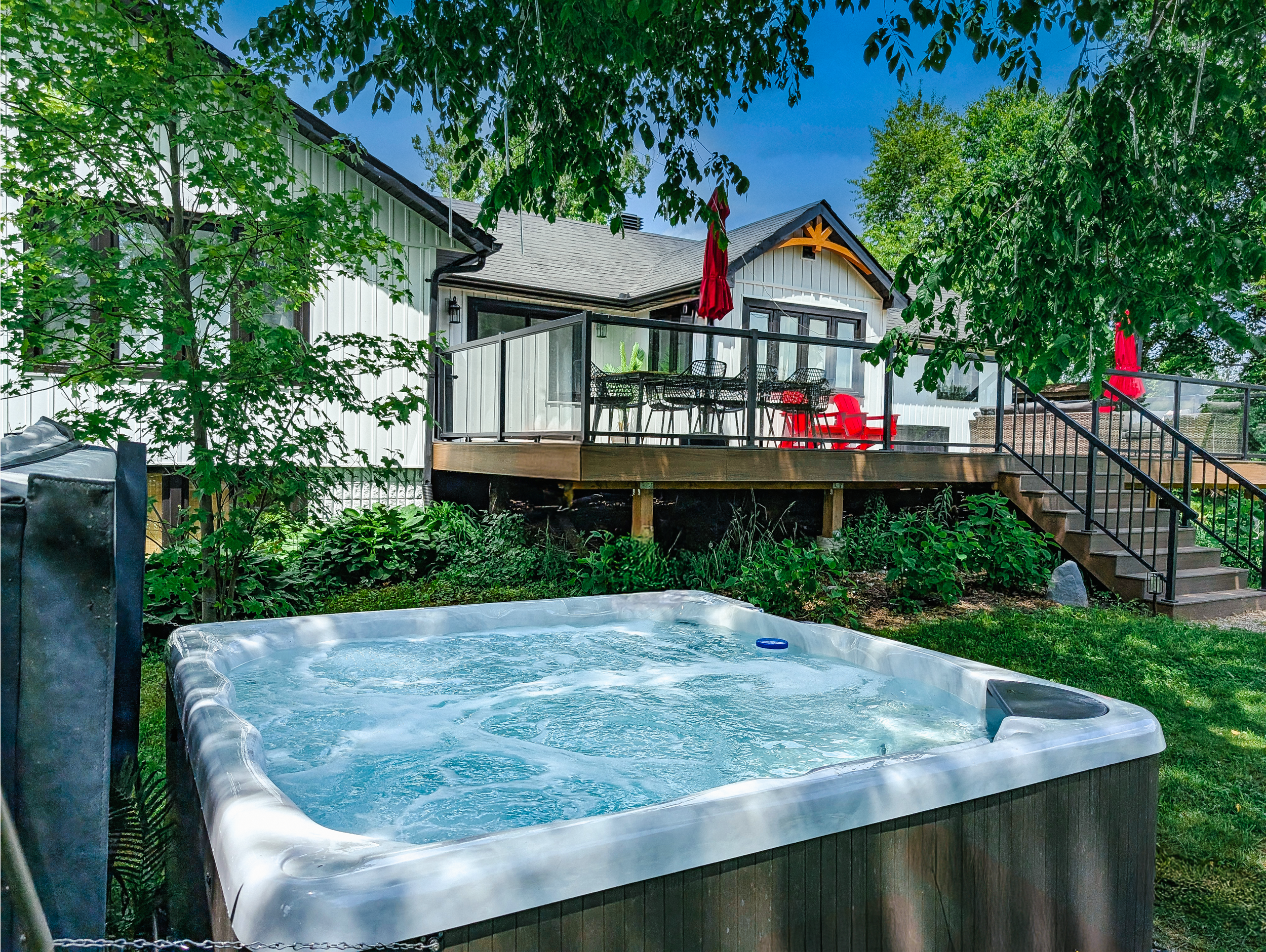 kush hot tub summer3.png