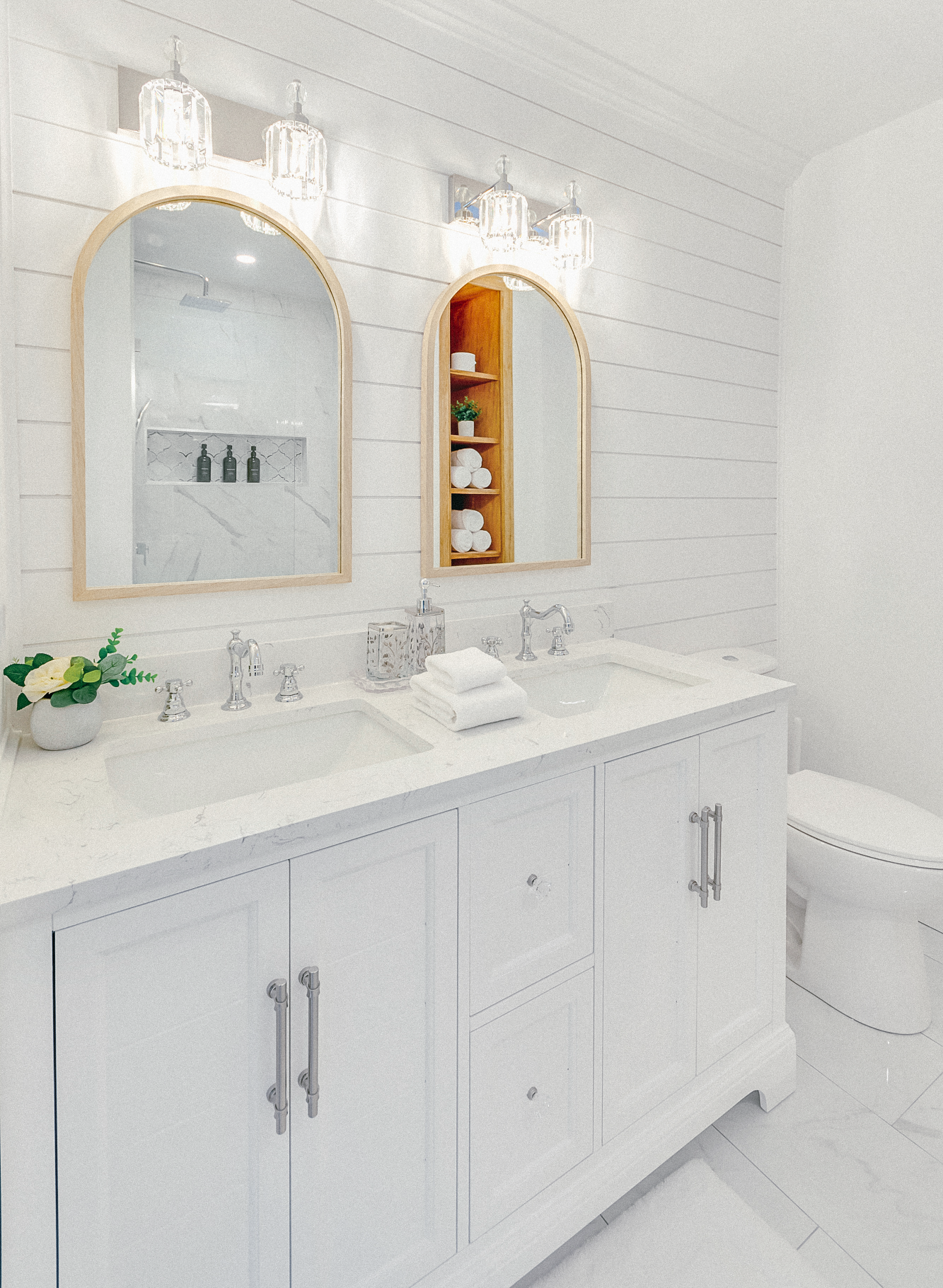 kush master bathroom2 farmb76.png