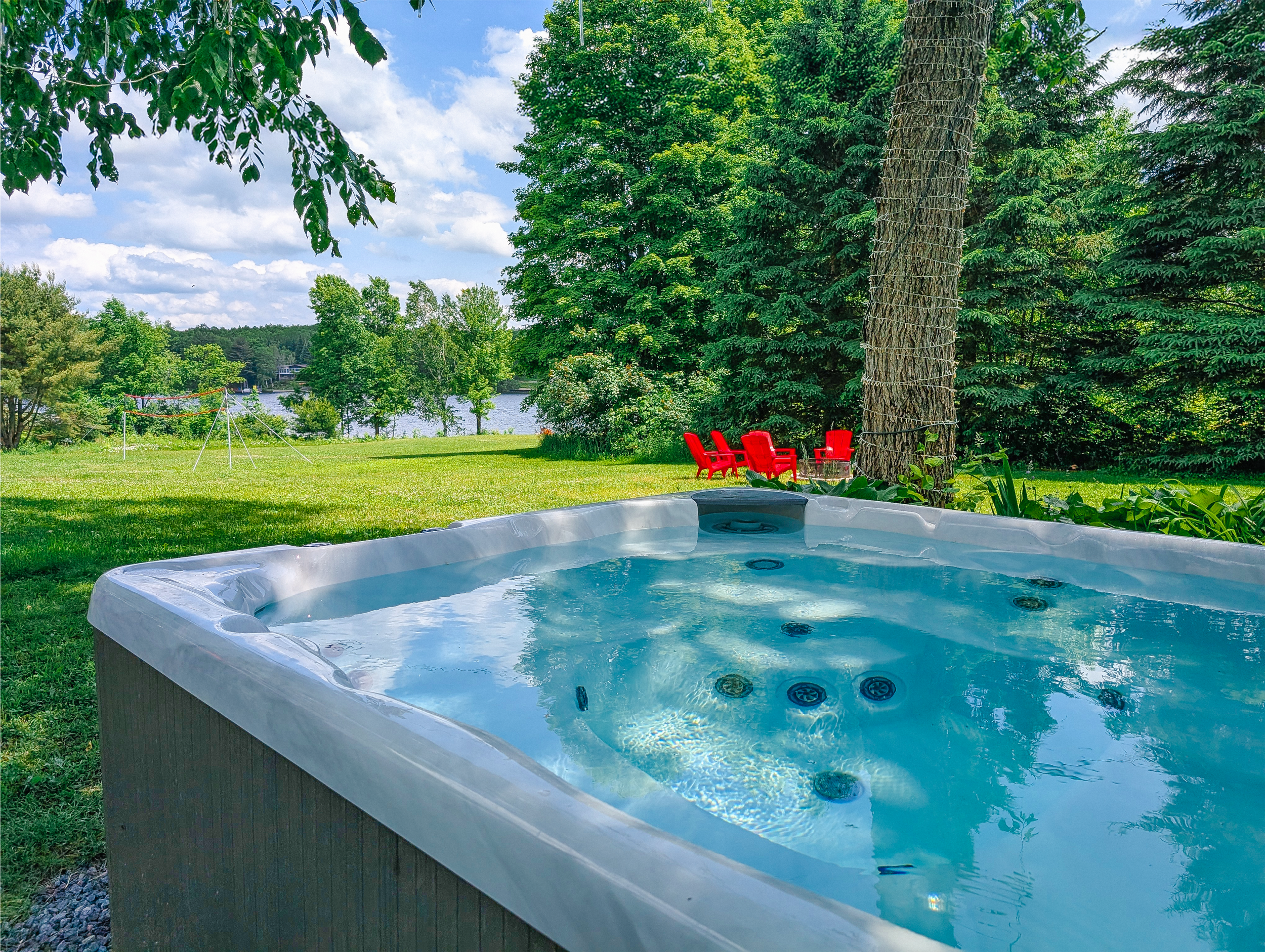 kush hot tub summer2.png