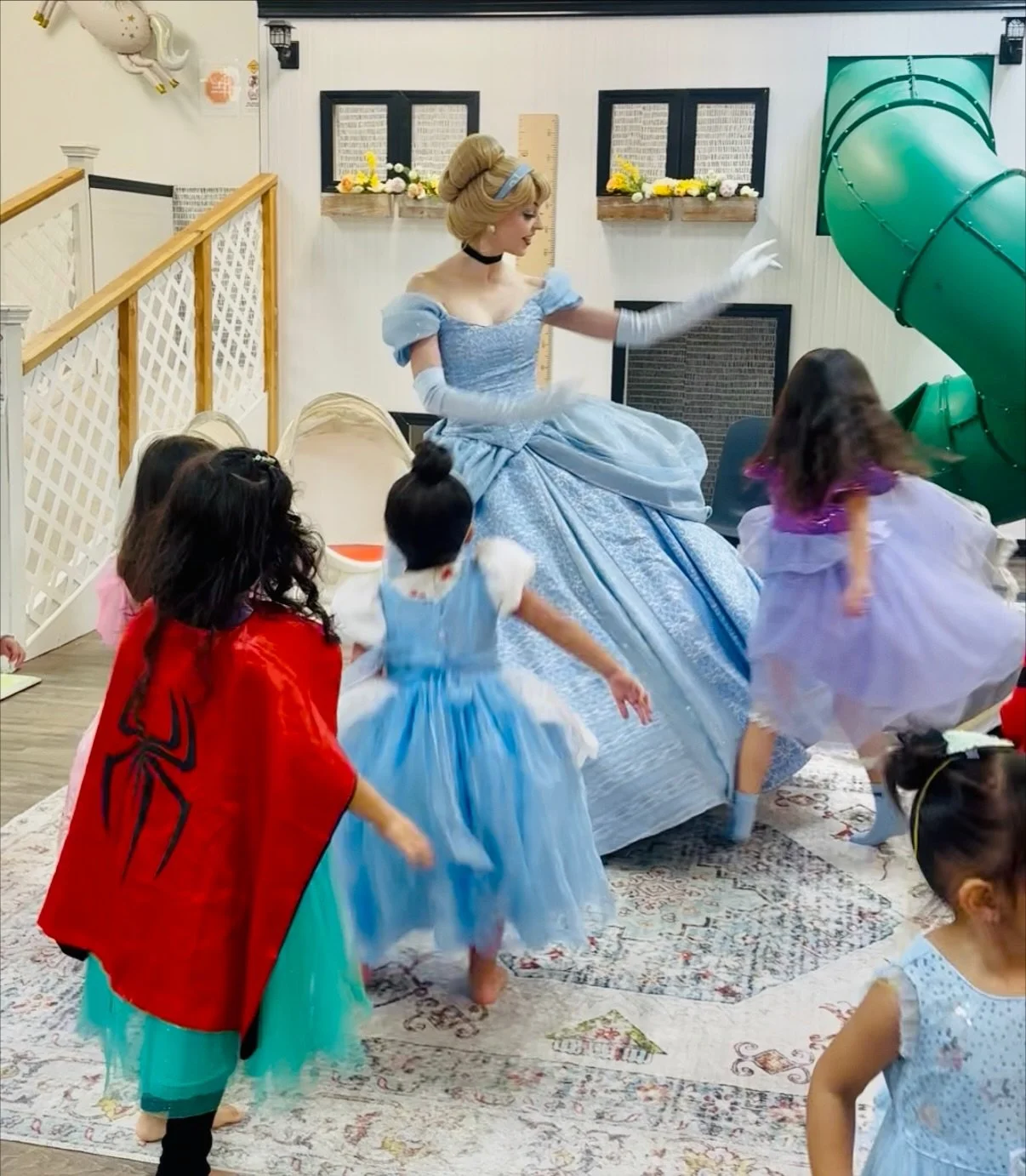 Did you join Cinderella @theplayhouse_brentwood last night? 🐭👑 Next month someone frosty will be flurrying in! ❄️⛄️

#brentwoodca #betterinbrentwood #cinderella #bayareakids #eastbaymoms