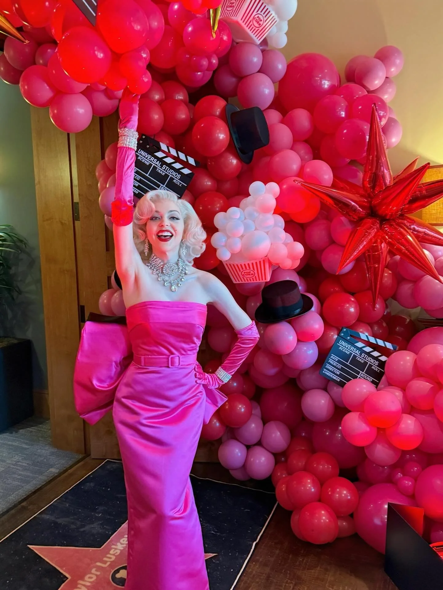 Never thought I'd make an appearance at a Bat Mitzvah! My first Bat Mitzvah since my own 1 million years ago, but mine looked nothing like this extravaganza put on by @hisandhers_events! STUNNED. 🤩

#marilynmonroe #bayareaeventplanner #marilynmonroe