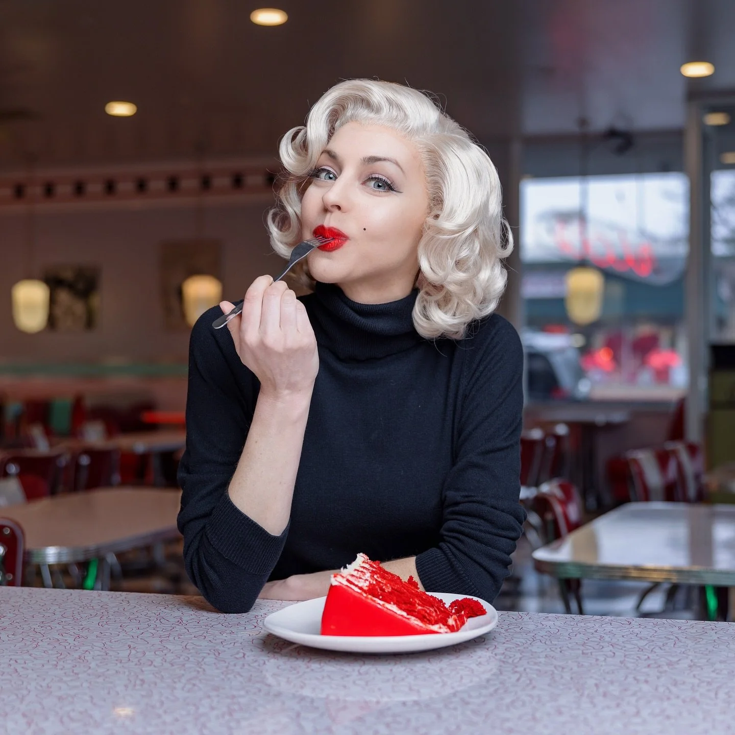You take the cake! 🍰

Photos by @jlopez11062 

#marilynmonroe #marilynmonroefans #marilynmonroe💋 #marilynmonroelookalike #marilynmonroeimpersonator #marilynmonroetribute
