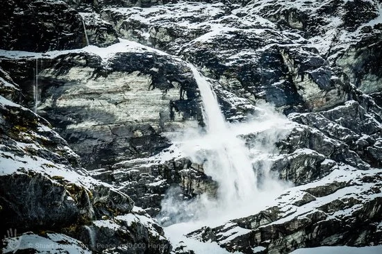 EARNSLAW THUNDER