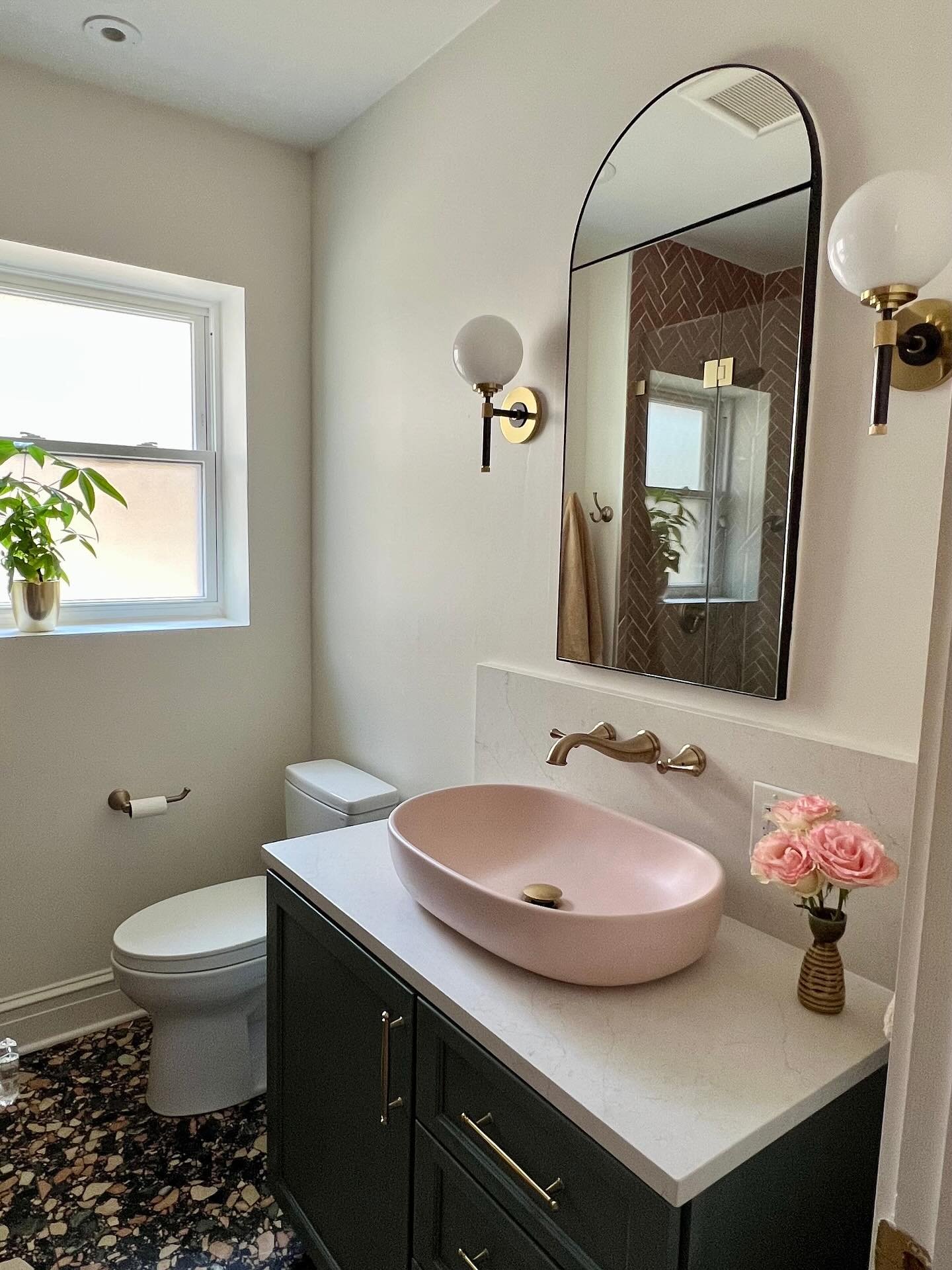 After a brief hiatus, we&rsquo;re brought back Mood Board Monday! 🥳 Yesterday we looked at the Primary Bathroom from a Lincoln Square renovation and decorating project we wrapped recently. We were limited on space in the room, so we really wanted to