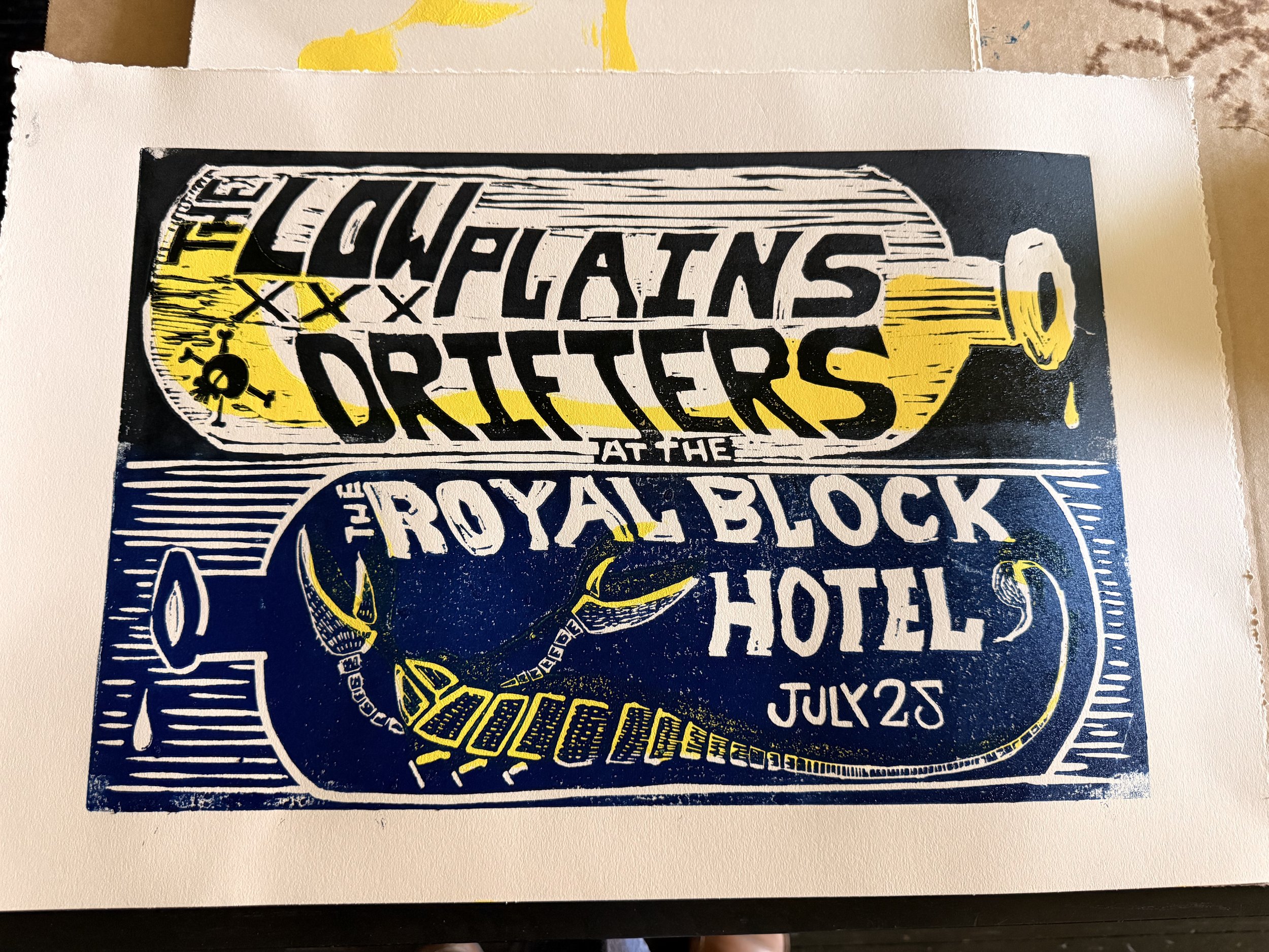 LOW PLAINS DRIFTERS PLAY ROYAL BLOCK