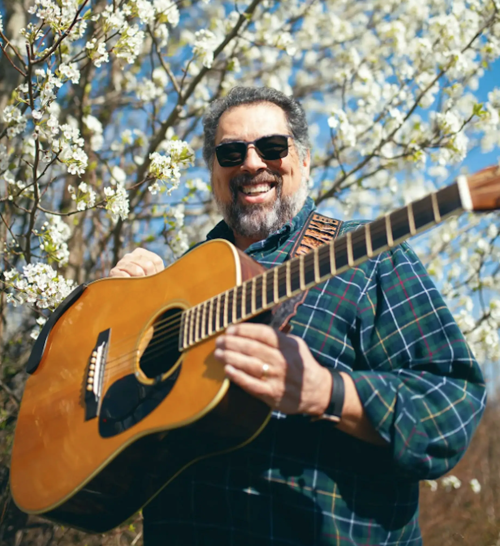 GREG BLAKE PLAYS THE PLAZA