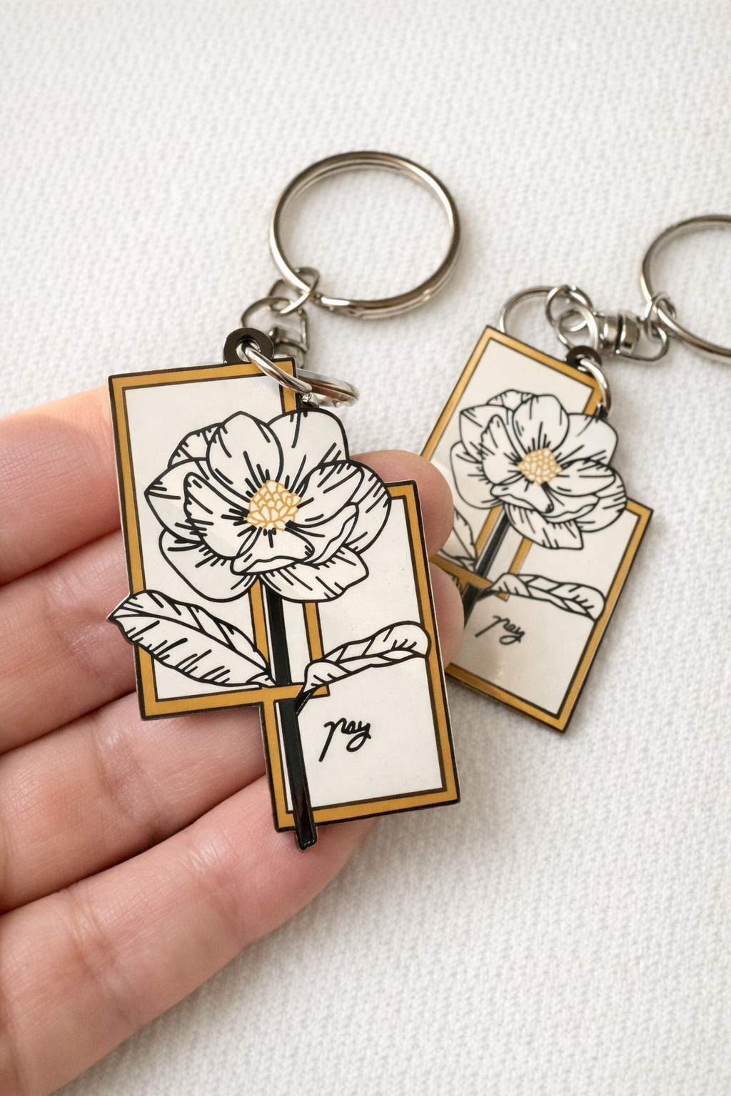 Magnolia_Keychain_By_Akbaly_01.png