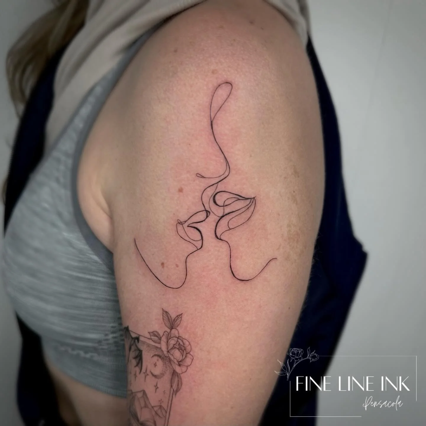 Some line work focused pieces from last week 💖

#finelinetattoo#pensacolatattoo