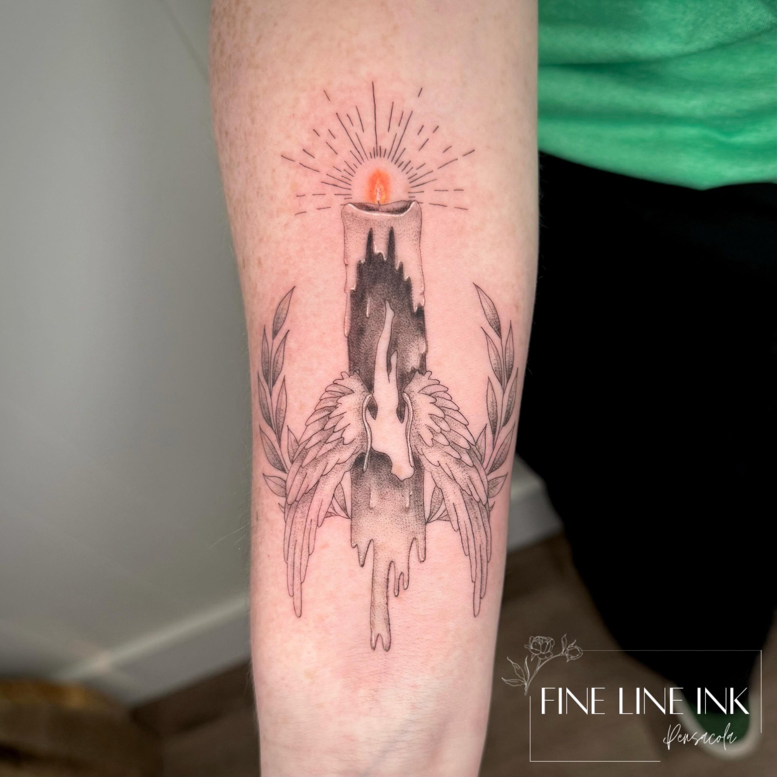 I C A R U S 🪽

This tattoo was inspired by a photo she found of Icarus on a melting candle so we designed one more unique to her and also my style 🥰

#finelinetattoo#pensacolatattoo#finelinetattoopensacola#icarustattoo
