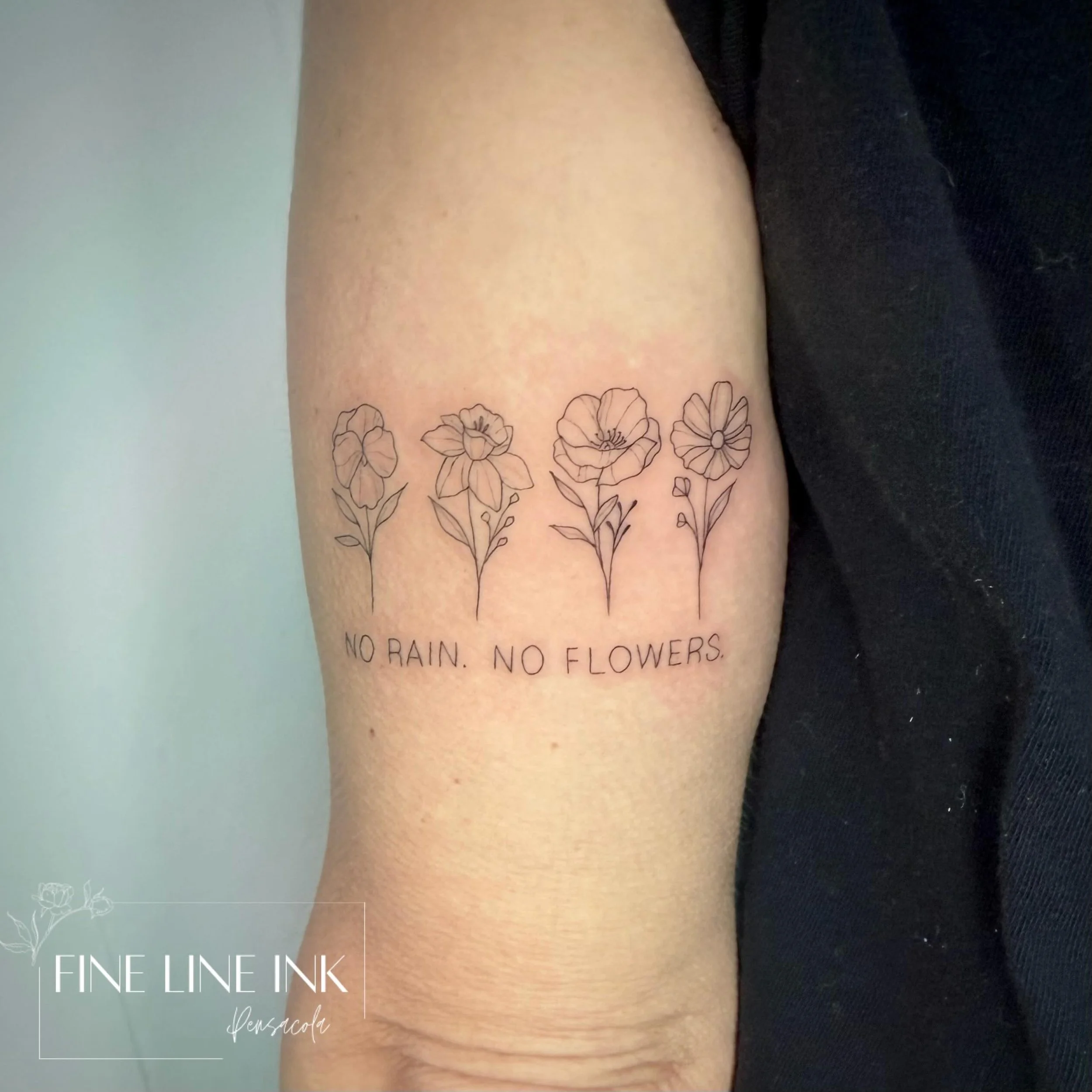 &hearts;︎ Birth flowers for her fam

&hearts;︎ Obama with her daughter&rsquo;s heart drawing 

&hearts;︎ Added some tropical style flowers behind an old mountain tattoo that she wanted to soften up 

&hearts;︎ Dandelion &amp; birds for her daughters.