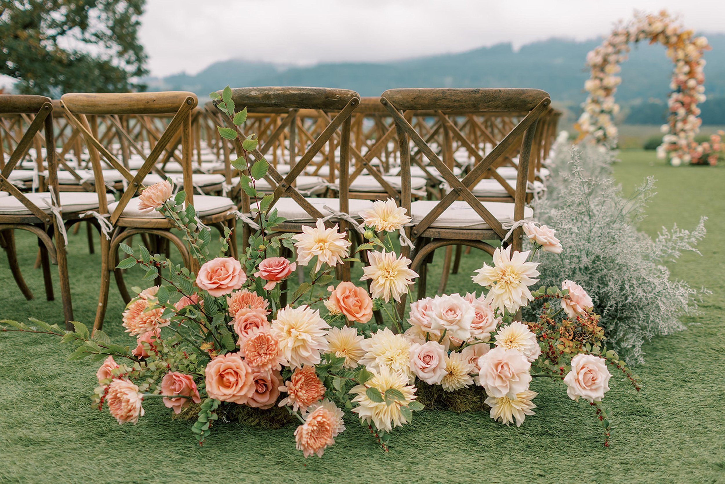stylish-floral-design-at-wedding-ceremony-in-bend-oregon.jpg