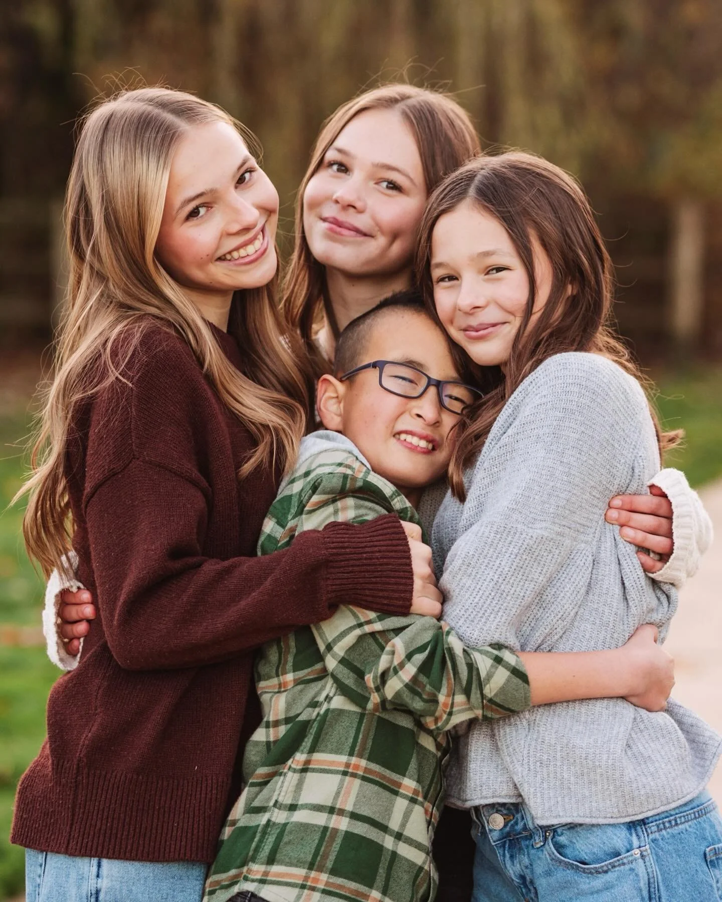 One of my last sessions of 2025 and this one felt like pure joy.  Their family dynamic? Playful and full of laughter. With just a few prompts, all of that came spilling into the frame, and just like that, we captured a feeling that will last forever.