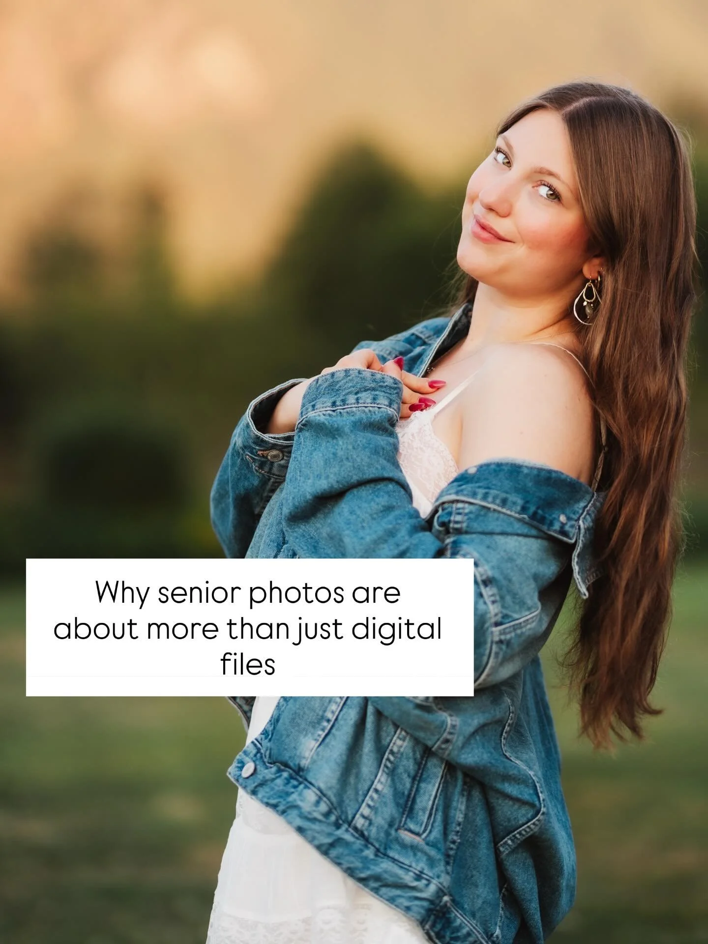 Because senior photos only happen once, they deserve intention, attention, and time. 

Link in bio to find out more and to get on my waitlist for Class of 2027✨

Here&rsquo;s to the weekend!
Welcome to our photography loop where a group of us have co