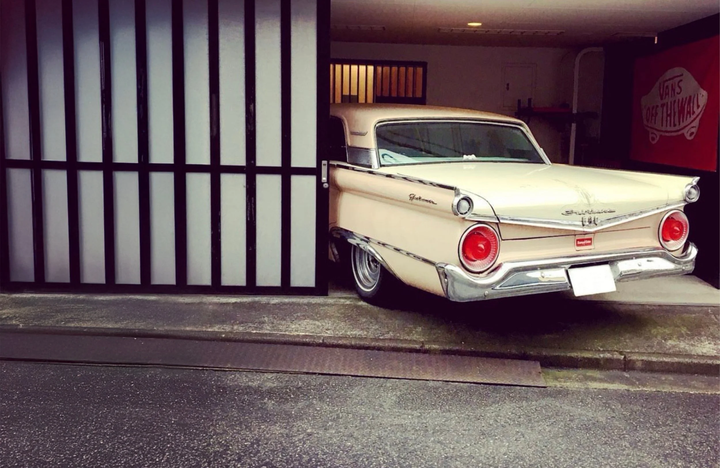 Harajuku streetscape. Photo by Lucas Chirnside.