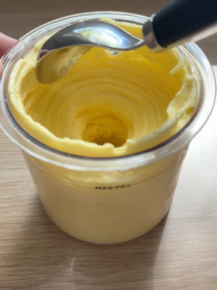 A moment for the best mango froyo 🍦🥭

Combine and blend:
&bull; 150g frozen mango
&bull; 200g yoghurt
&bull; 1 tbsp Allulose syrup (from @saweetway ) 
&bull; 100ml milk

Pour into your Ninja Creami container and freeze for 24 hours.
Spin on Lite Ic