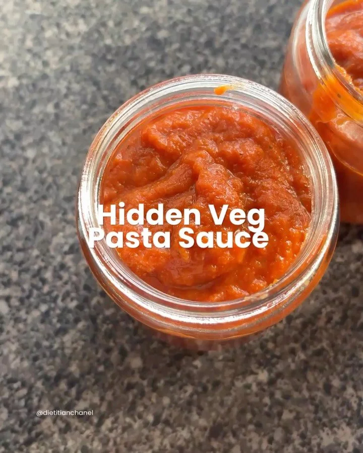 Hidden Veg Pasta sauce 

Did you know only around 4&ndash;6% of Australian adults meet the recommended daily intake for both fruit + vegetables? (Perfect for the whole family) 

This simple pasta sauce includes 8 different plant foods. That means mor