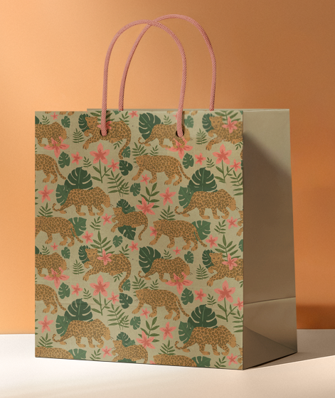 Leopard Gift Bag.png