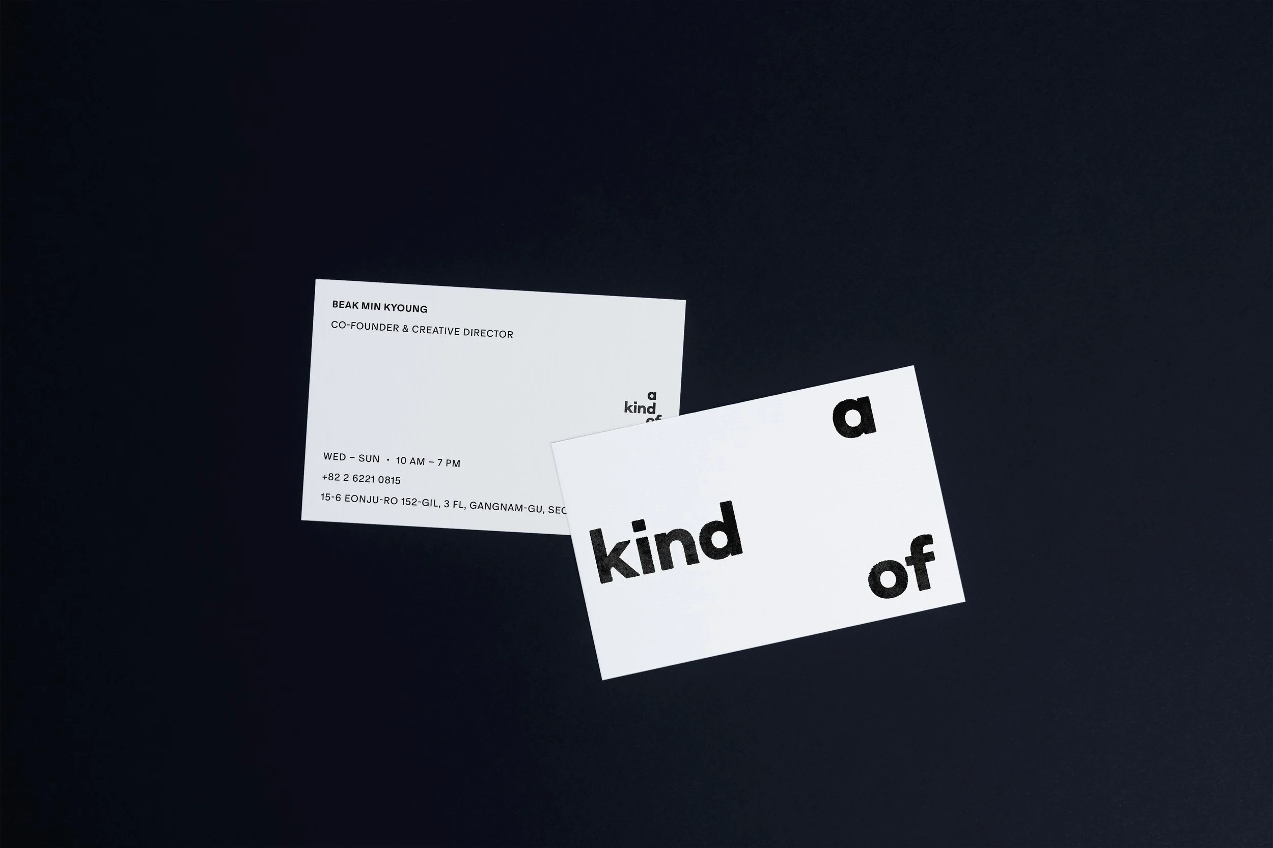 AKO_business-card_mockup-01.jpg
