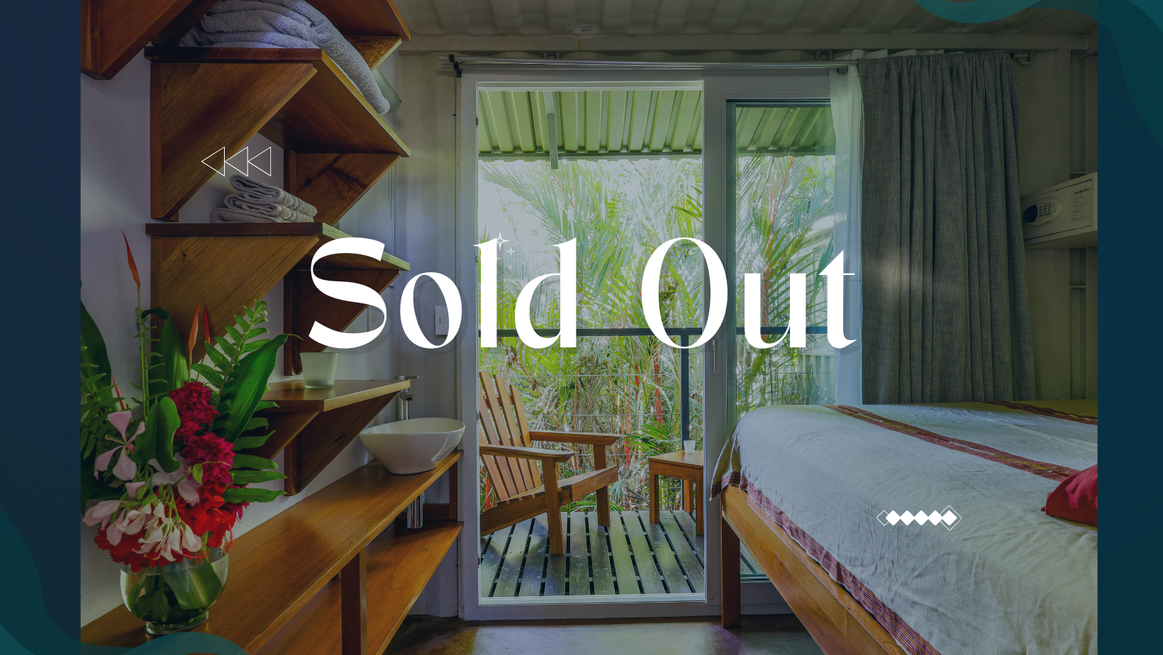 SOLD OUT Queen.png