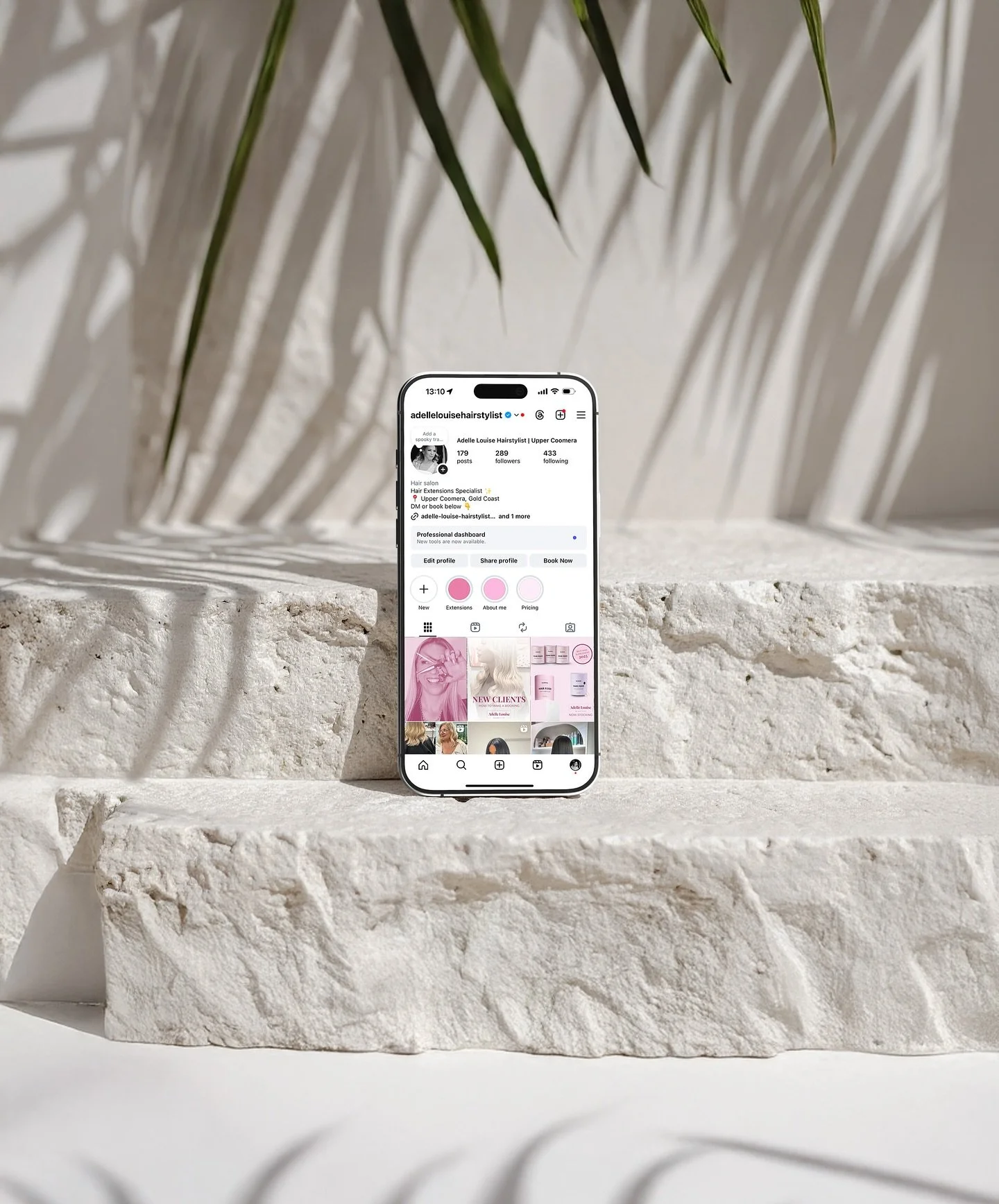 @adellelouisehairstylist is looking amazing with her new social media strategy and management 🤍

We&rsquo;ve been really focusing on visual consistency, clear messaging and transformation reels that show off her incredible skills in the extensions w