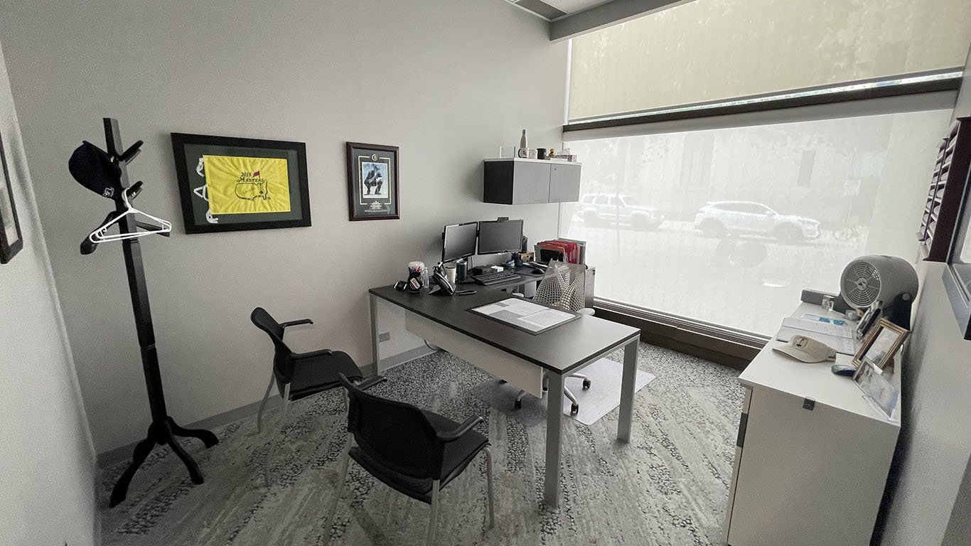 Private Office 2 - 444 St Mary Ave.jpg