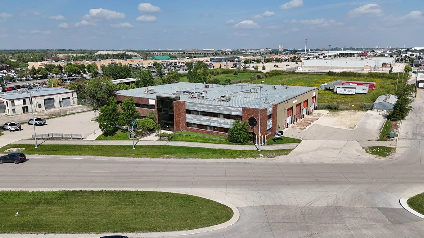 2233 McGillivray 1.jpg