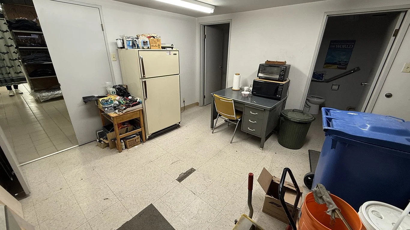 319 Portage 8.jpg