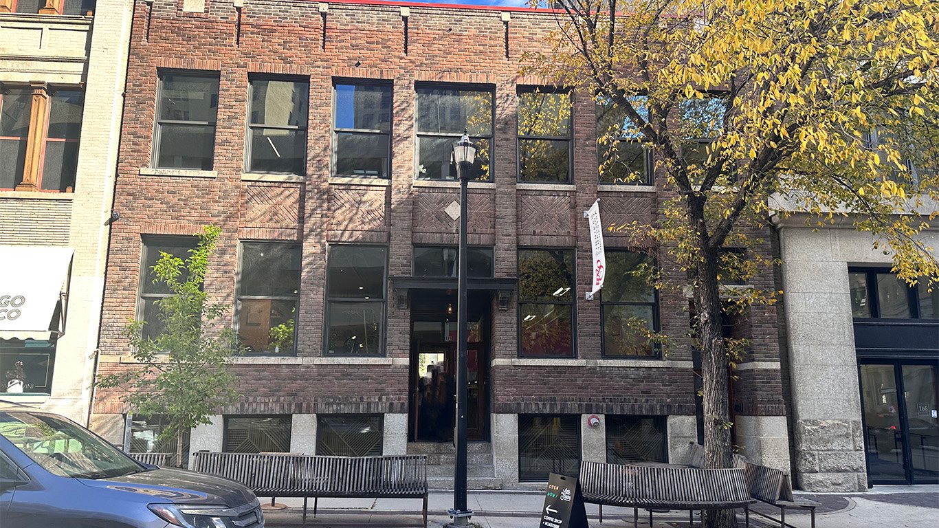 171 McDermot - Gallery.jpg