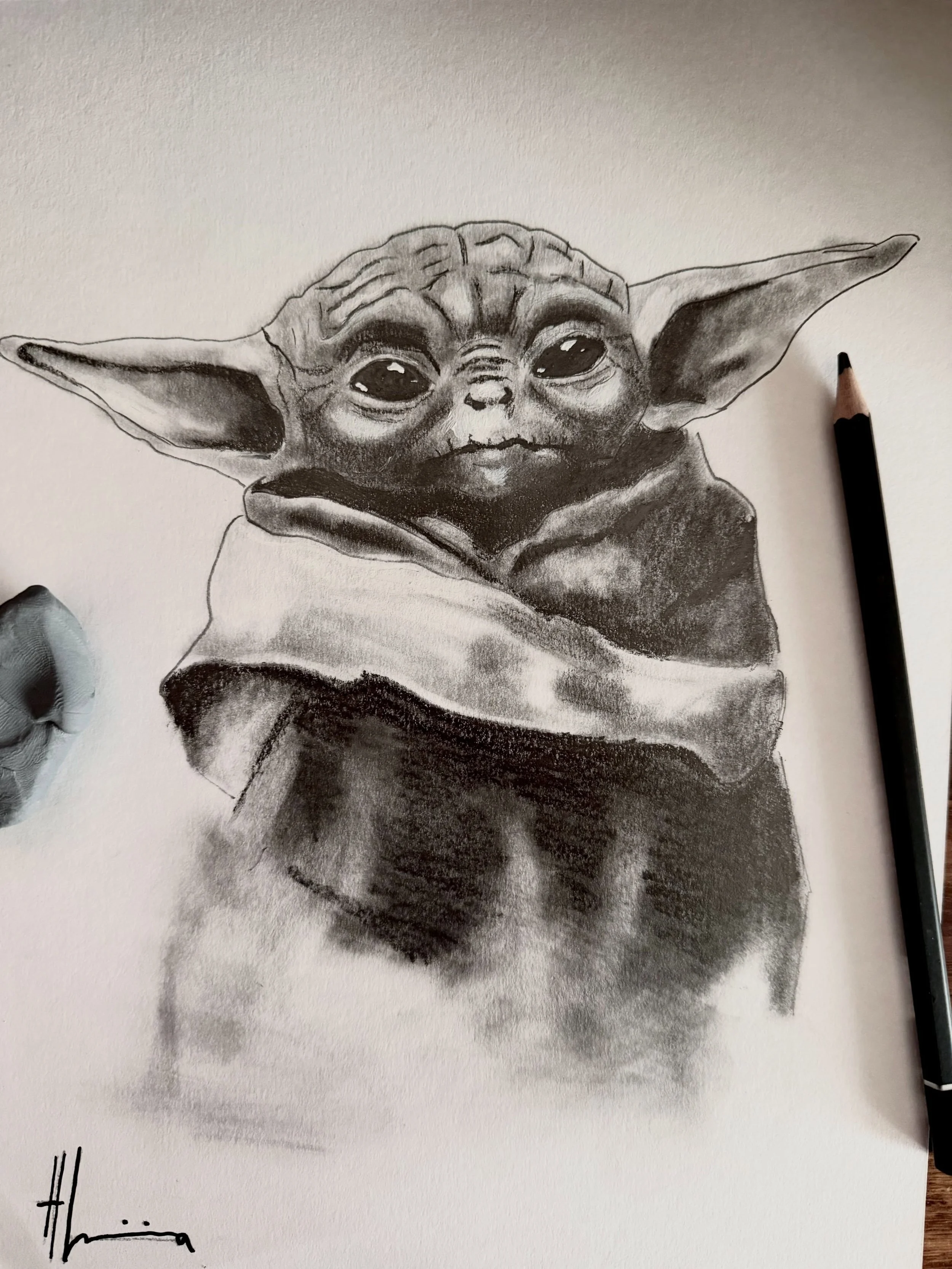Just a little Grogu moment from my sketchbook.. ✨

#GraphiteDrawing #PencilDrawing #BabyYoda #Grogu #fanart