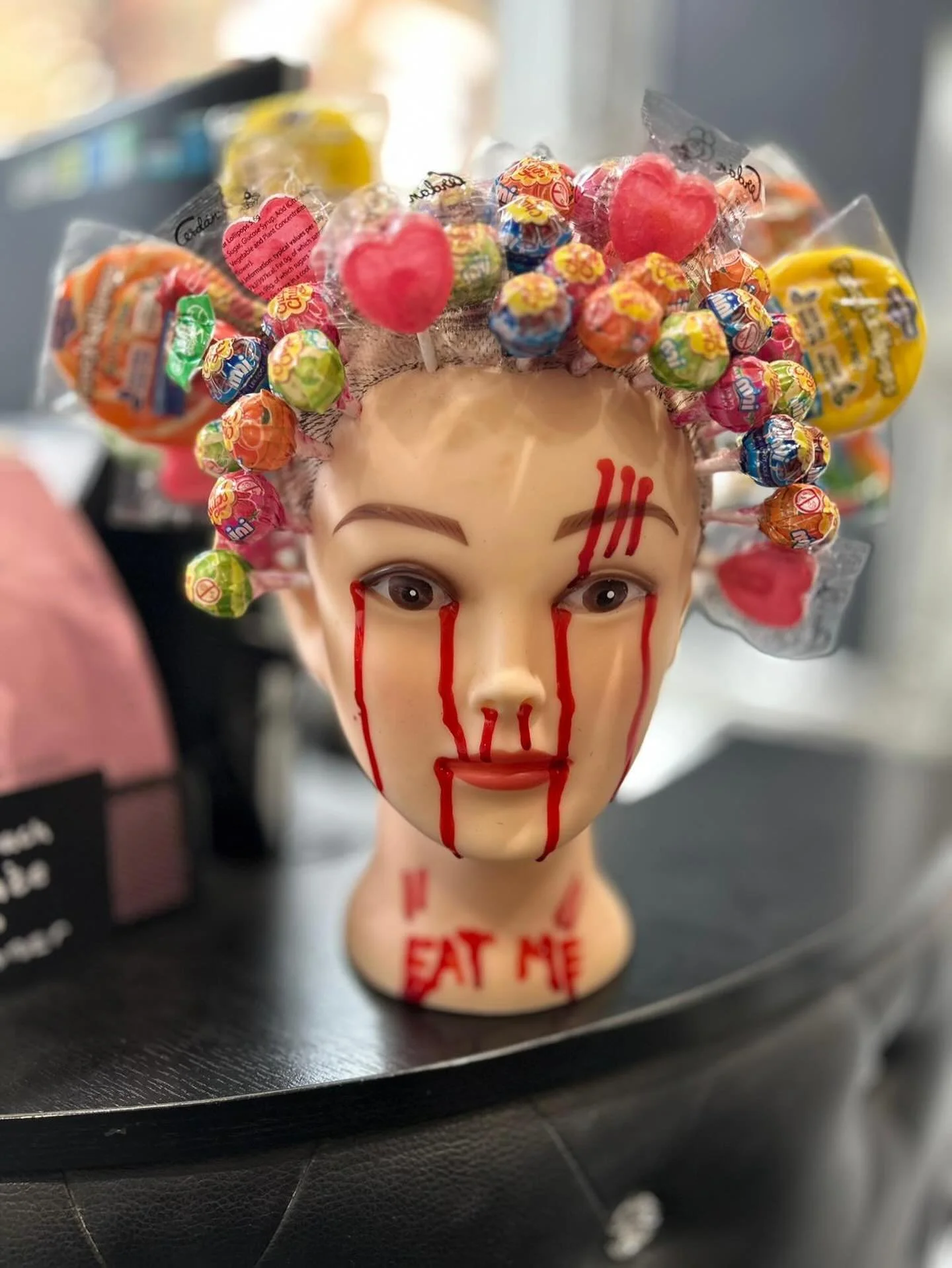 Our guest receptionist for the week looks forward to greeting you 🎃👻
#Halloween2025 #HalloweenWeek #HalloweenFun #TagHair #BexleyVillage