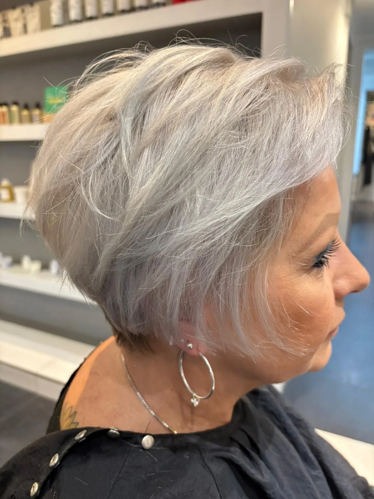 Adding volume and texture with a wedge bob cut&hellip; 💫

#WedgeBobCut #LadiesHairStyles #HairTrends #HairStyles