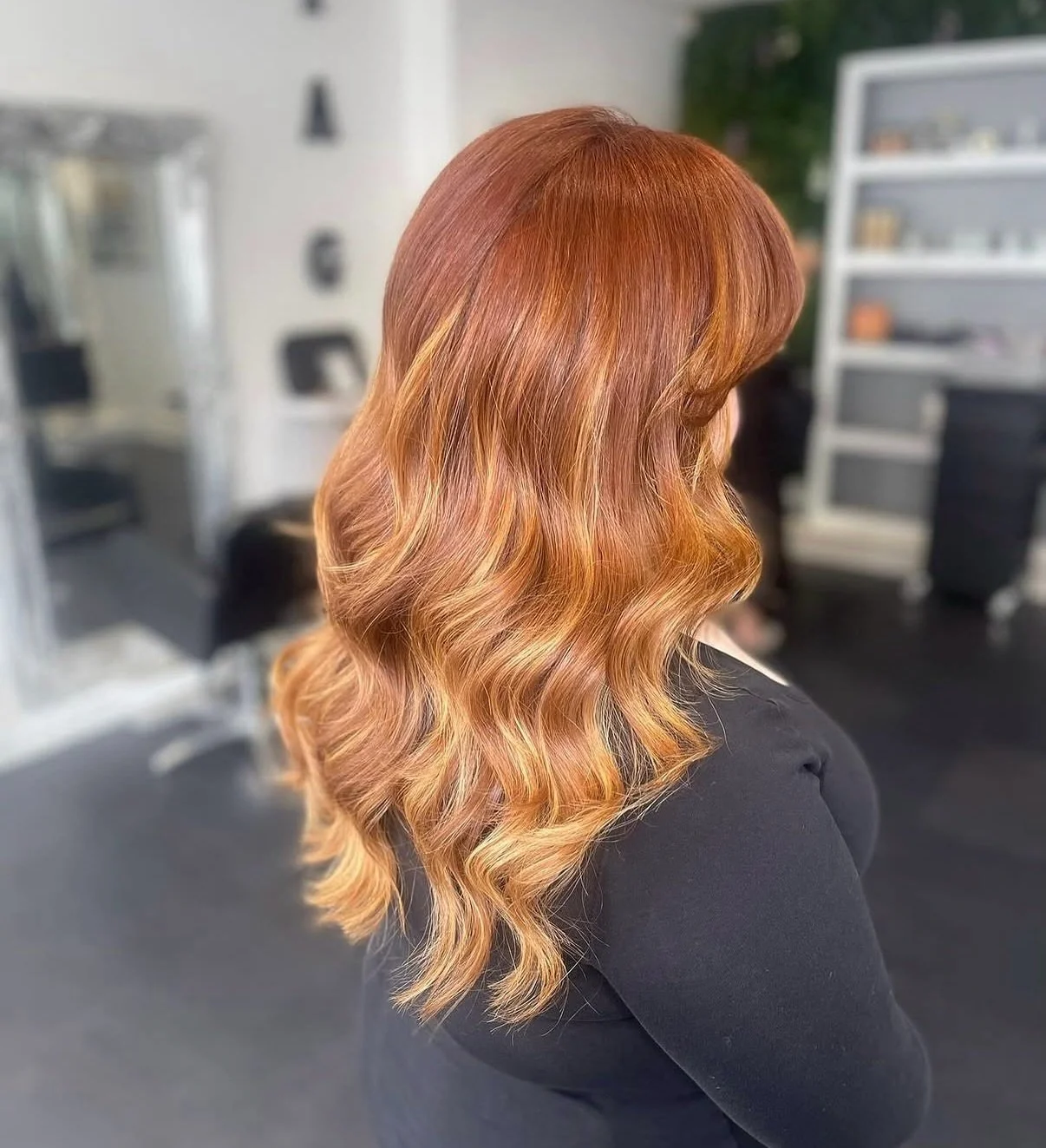 Custom reds, tailored to every client! 
&lsquo;TAG&rsquo; someone who would suit red👇
#redhair #davines #taghair #taghairbexley #transformation