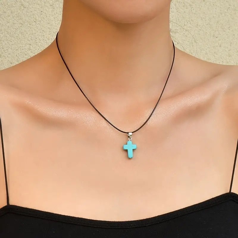 Little cross necklace