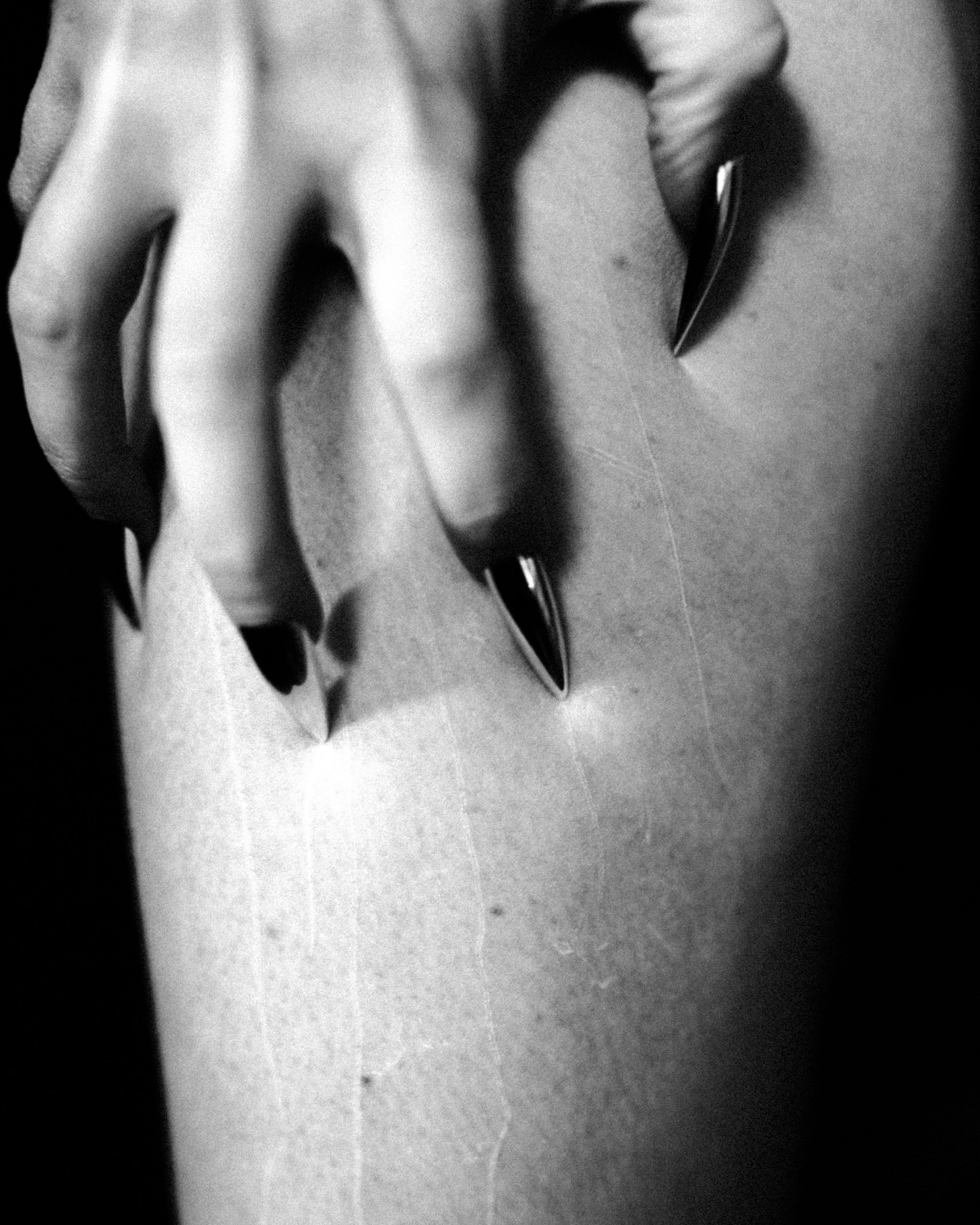 nails-gross-prints-emily-joan-8.jpg